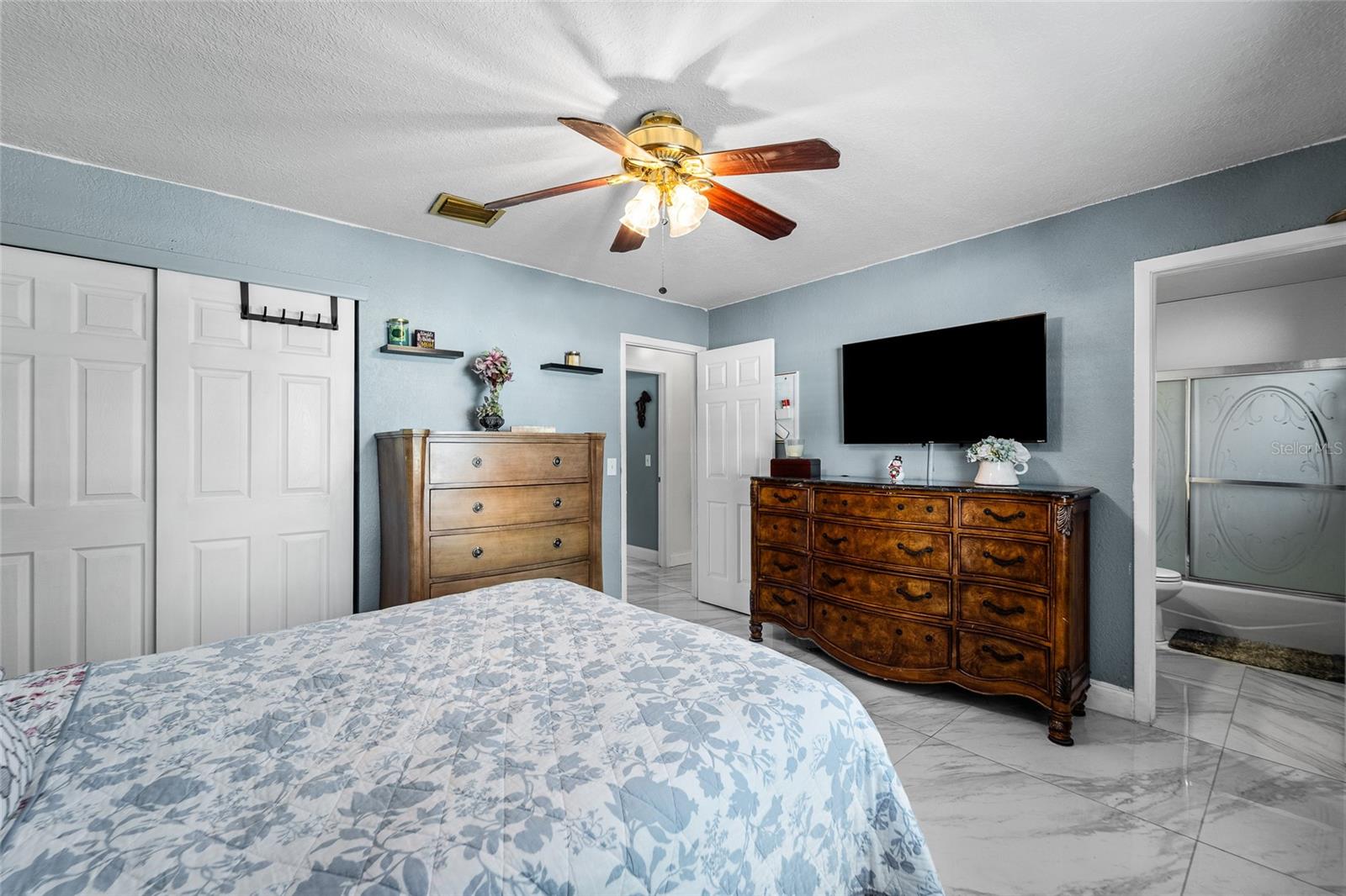 HIGHLAND MANOR ADD UNIT 2 - Residential