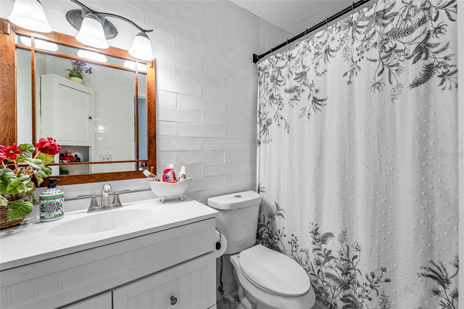 HIGHLAND MANOR ADD UNIT 2 - Residential