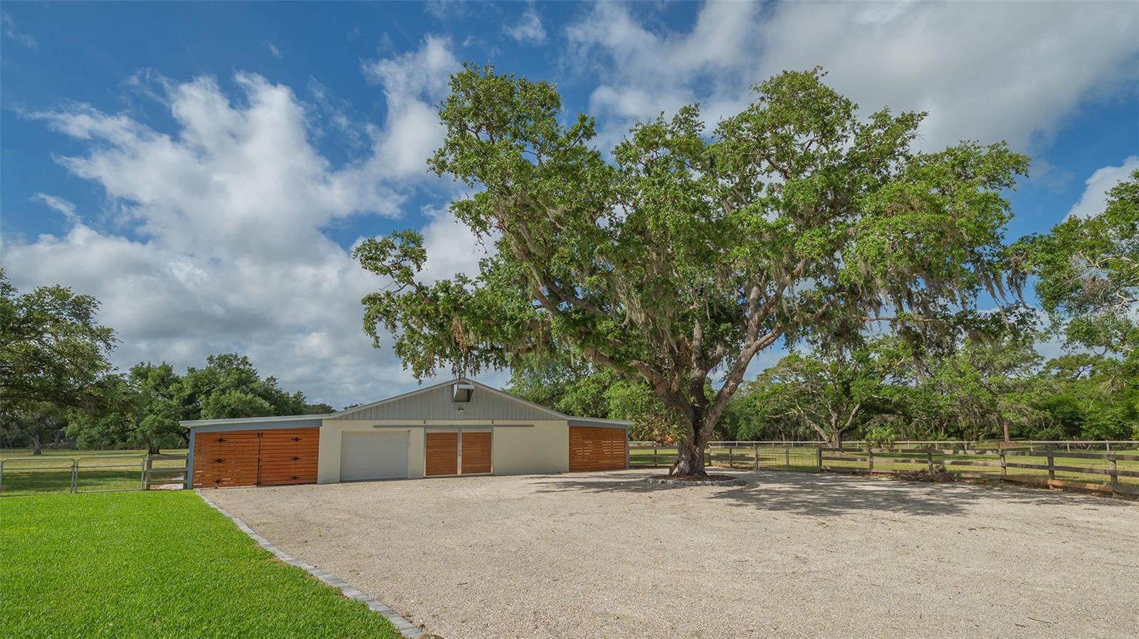 MYAKKA VALLEY RANCHES - Residential Lease