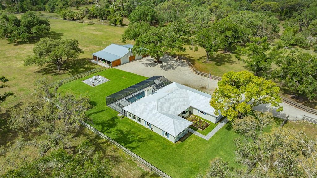 Photo of 5450 Old Ranch Road, Sarasota, FL 34241 (MLS # A4625265)