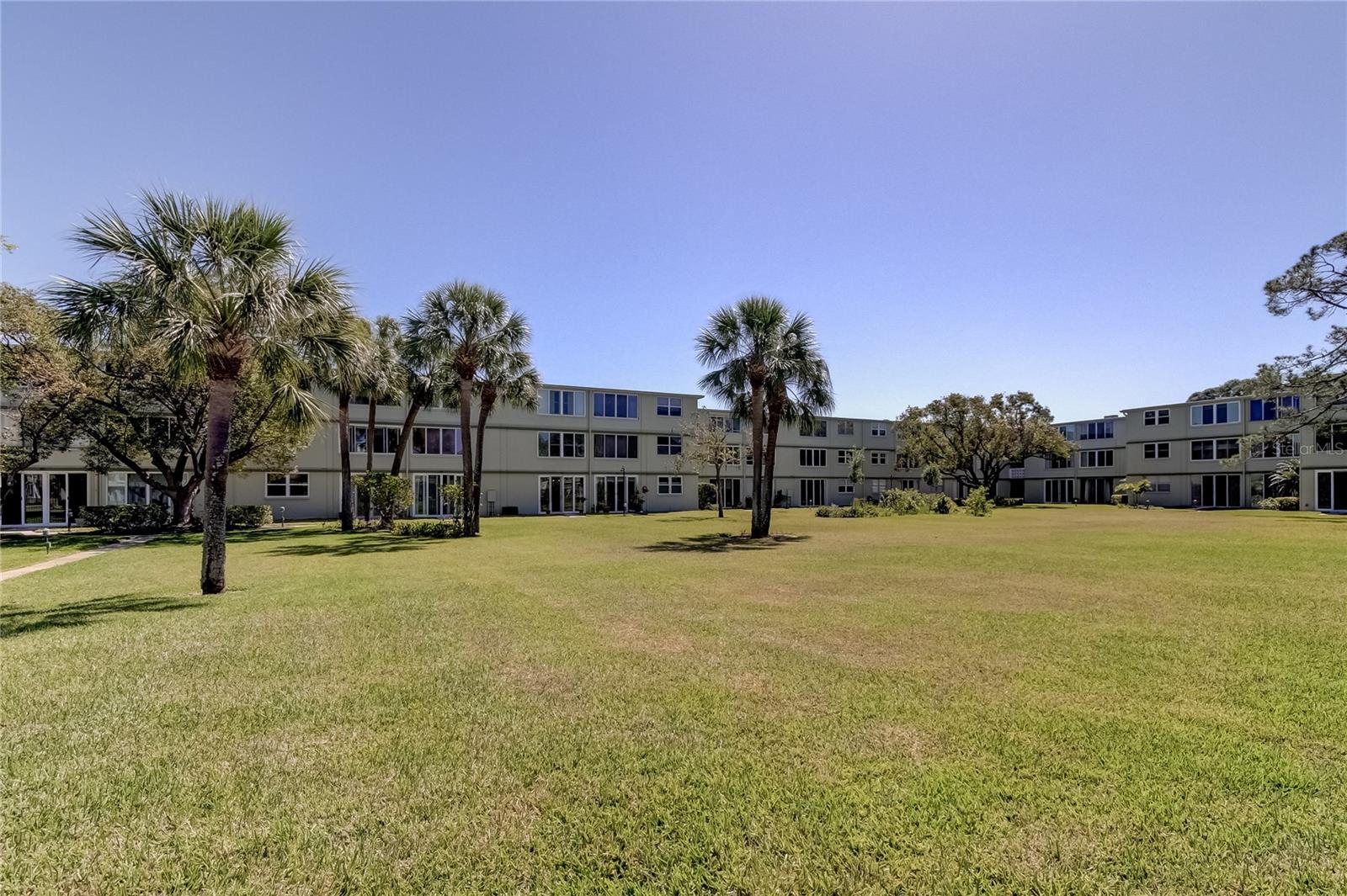 4890 BAY STREET NE 323