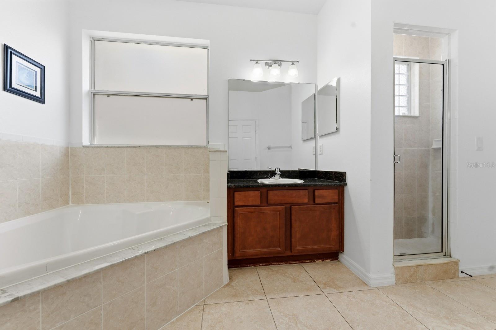 CRYSTAL COVE RESORT - Residential Lease