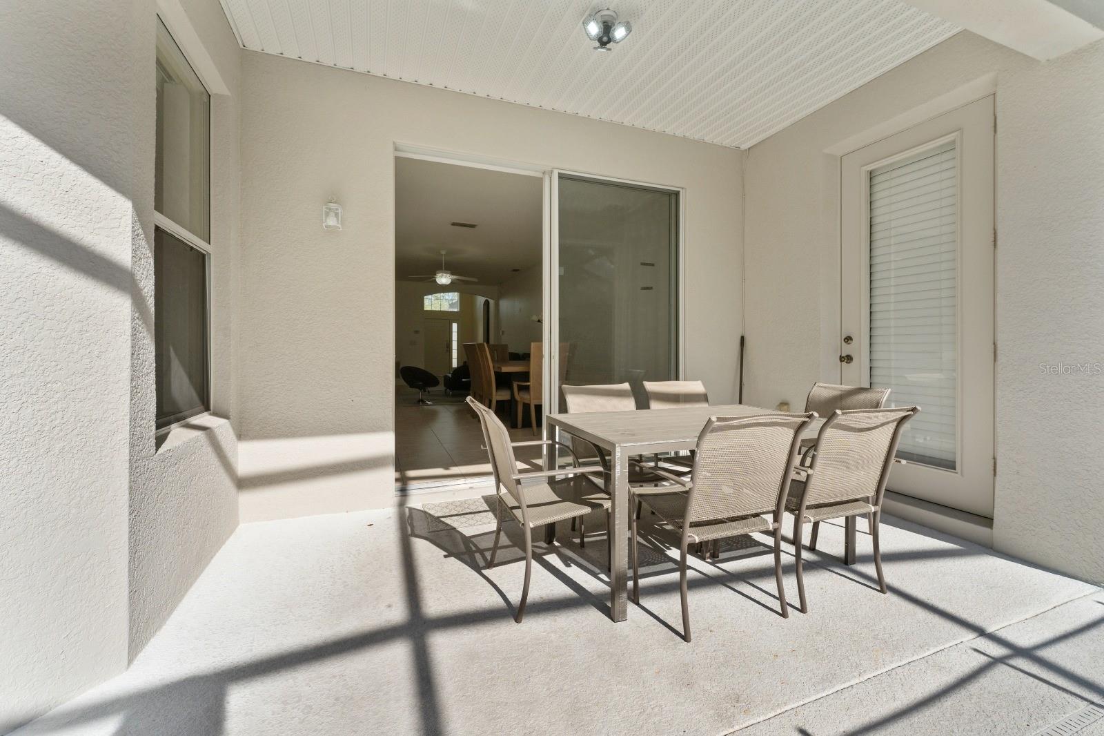 CRYSTAL COVE RESORT - Residential Lease