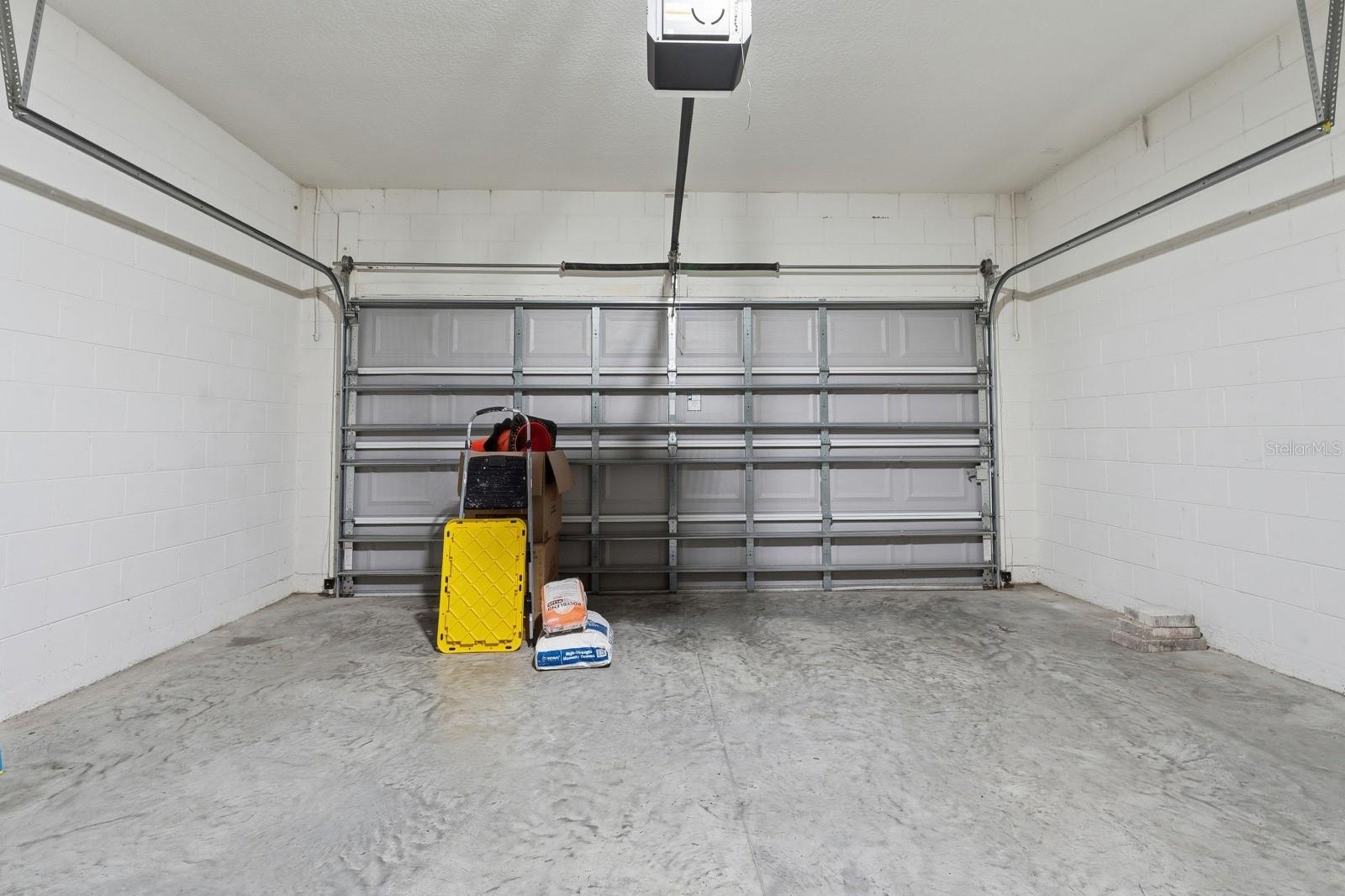 CRYSTAL COVE RESORT - Residential Lease