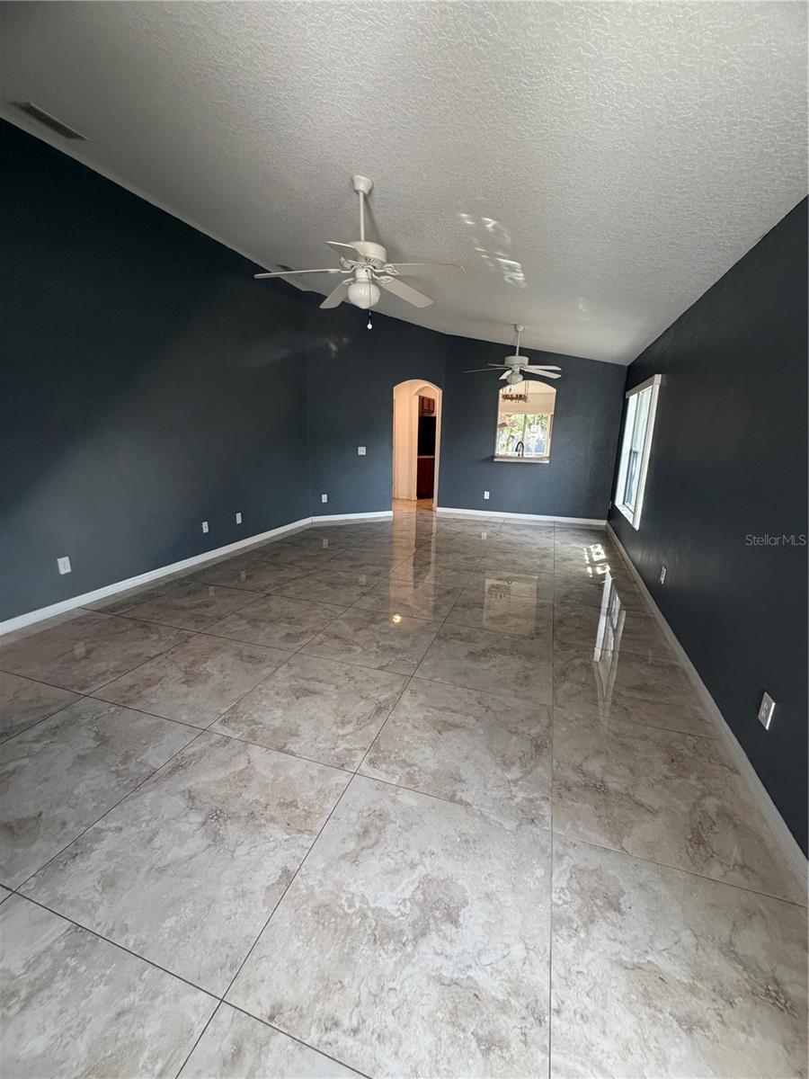 COUNTRY WALK INCREMENT A PH 02 - Residential