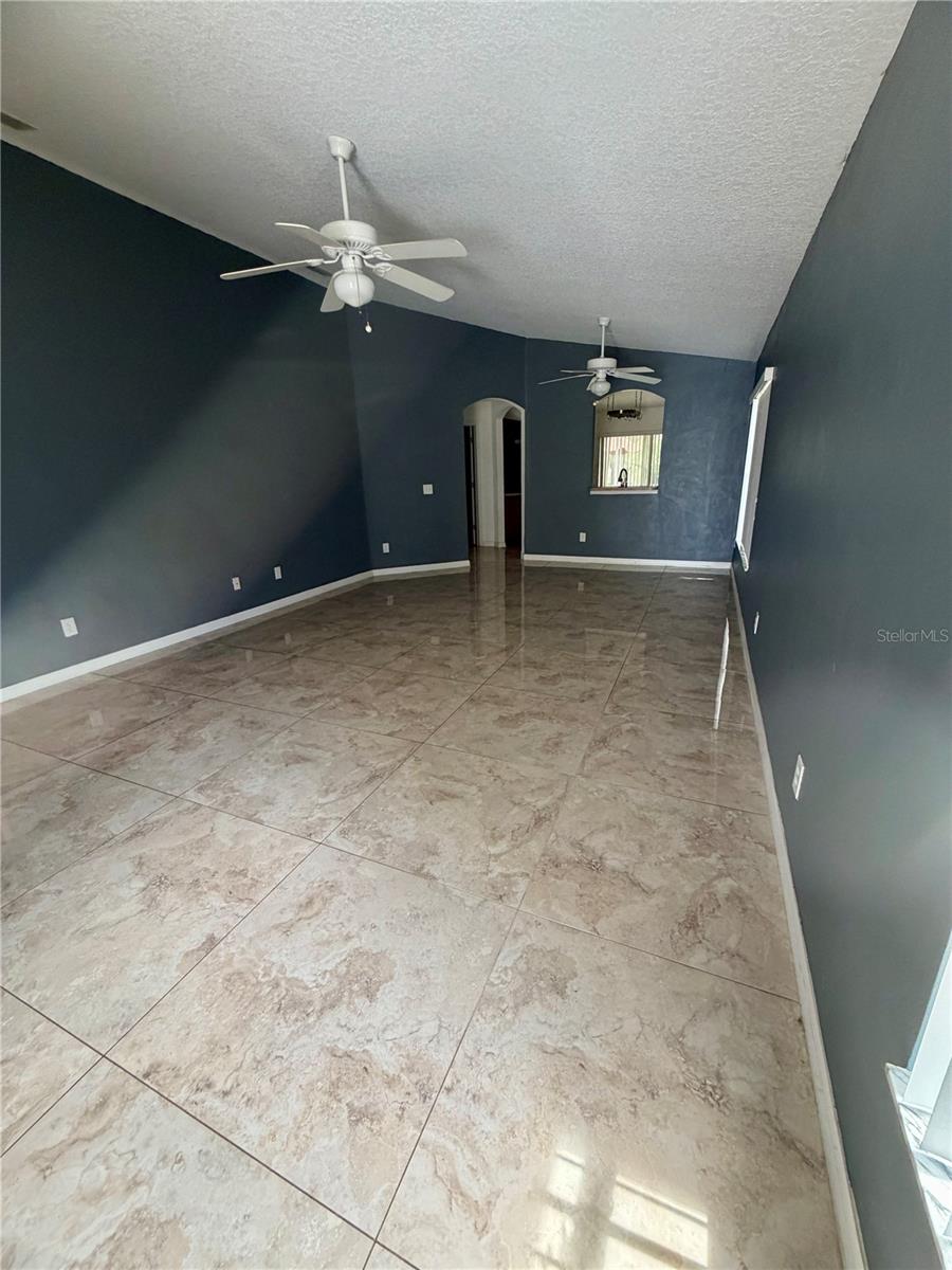 COUNTRY WALK INCREMENT A PH 02 - Residential