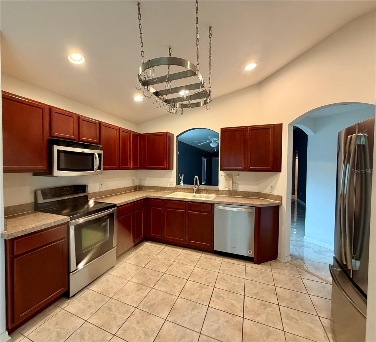 COUNTRY WALK INCREMENT A PH 02 - Residential