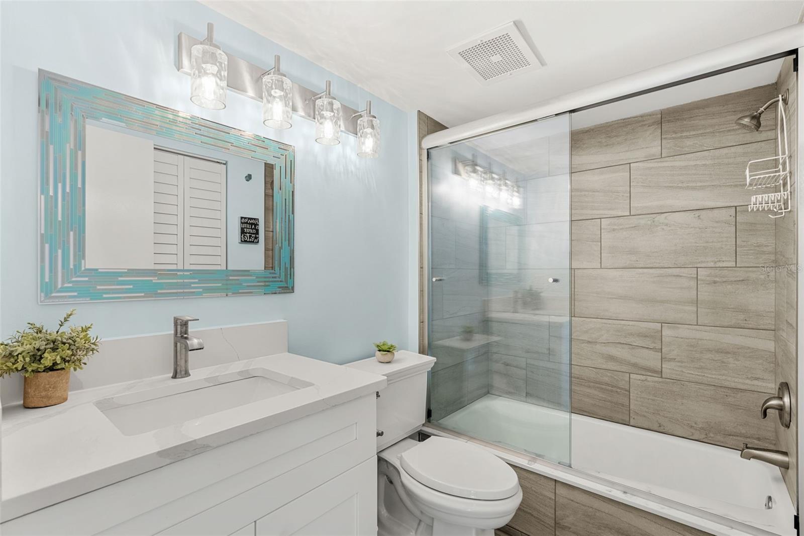 PINNACLE OF TIERRA VERDE - Residential