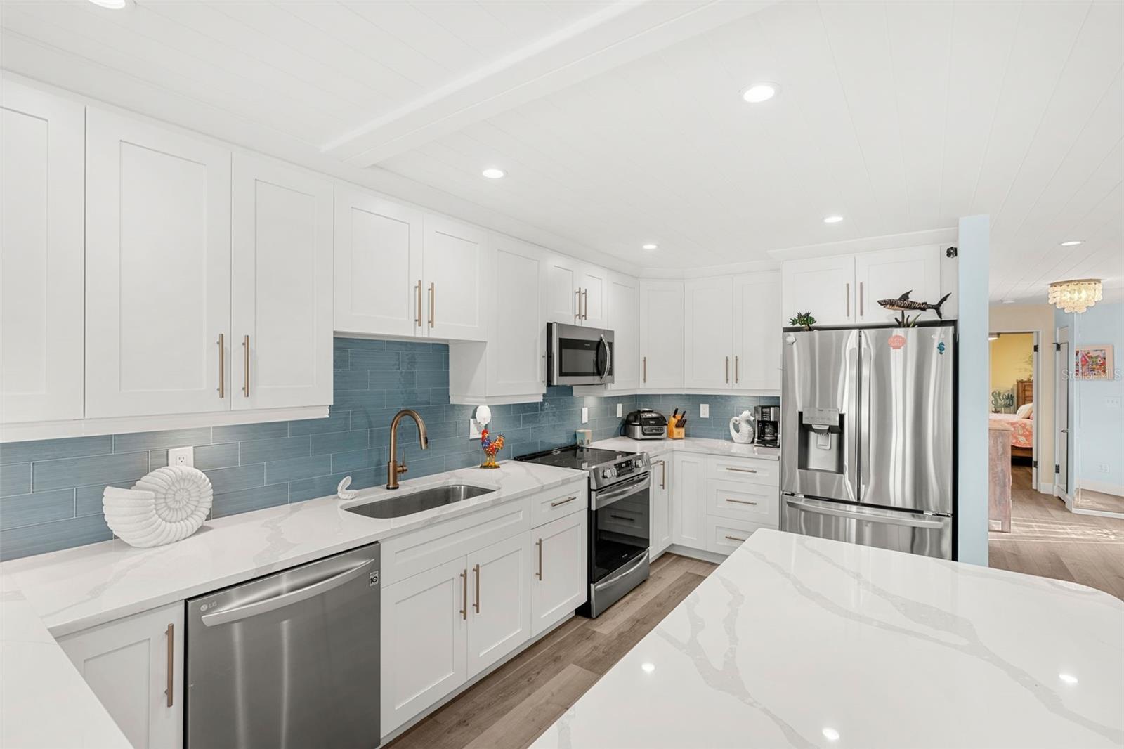 PINNACLE OF TIERRA VERDE - Residential