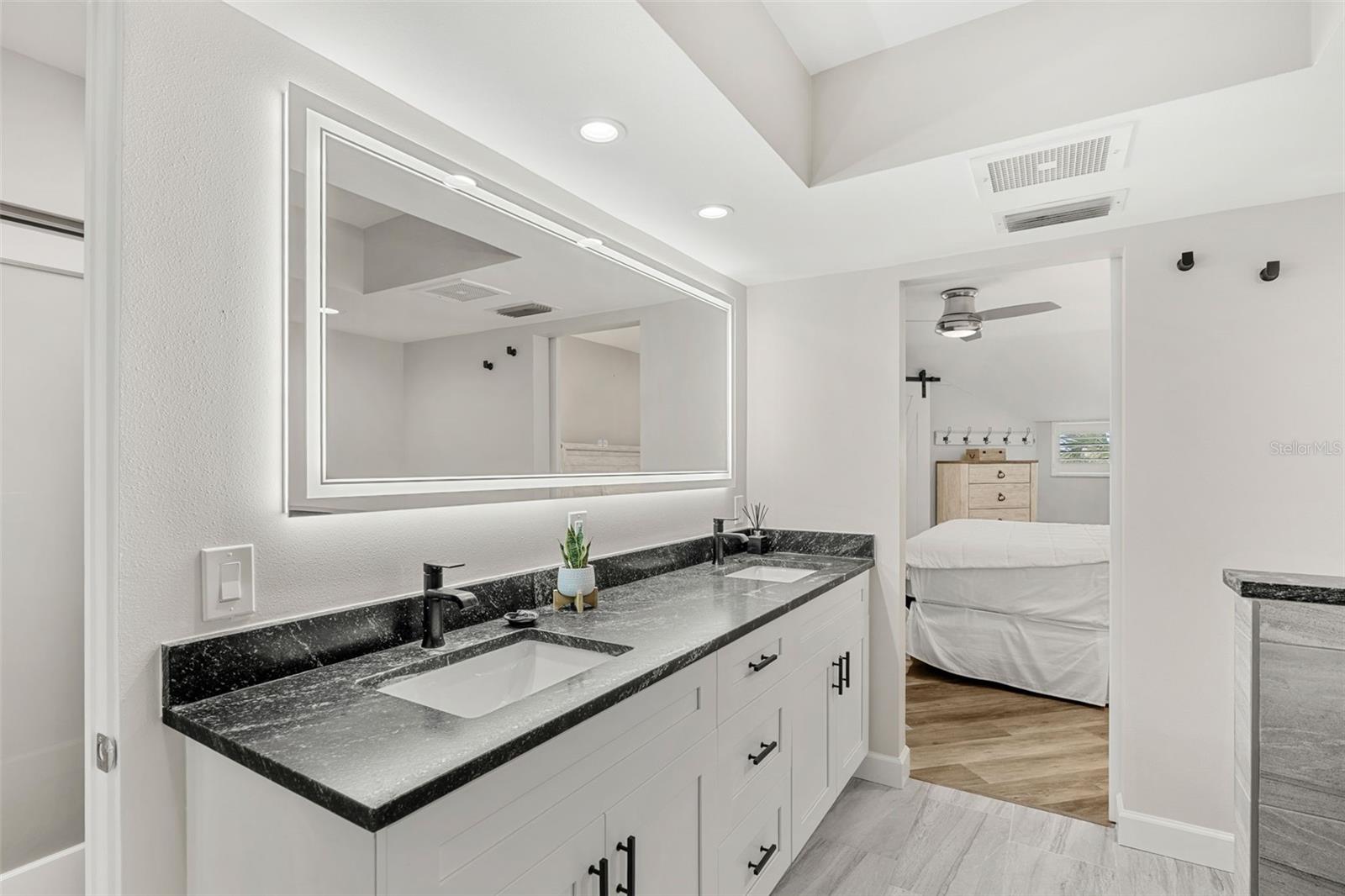 PINNACLE OF TIERRA VERDE - Residential