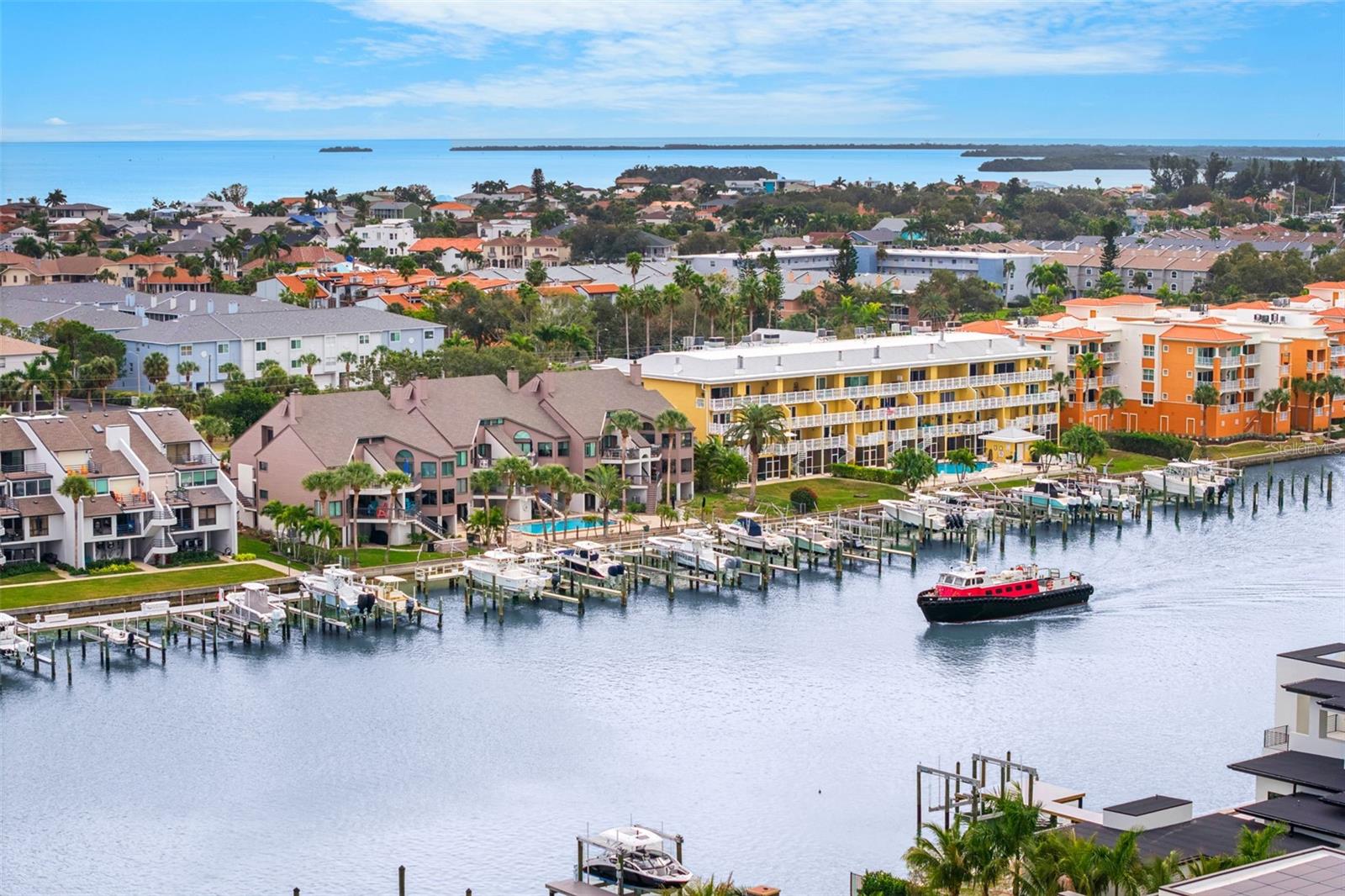 PINNACLE OF TIERRA VERDE - Residential