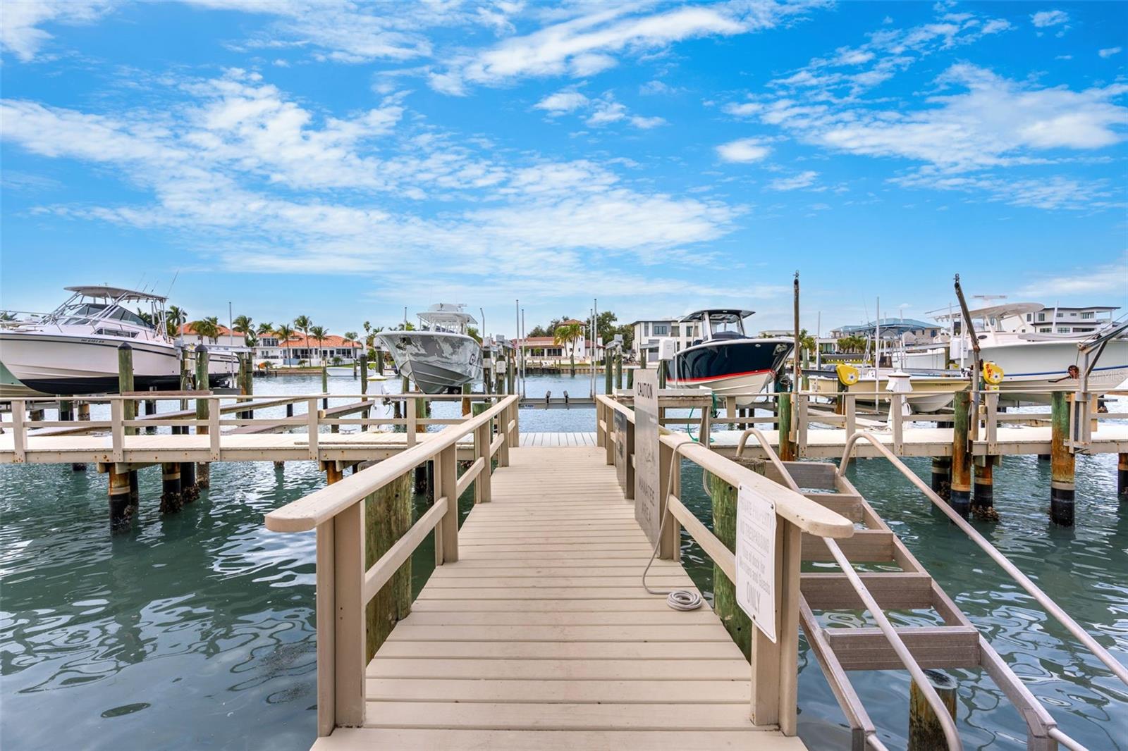 PINNACLE OF TIERRA VERDE - Residential