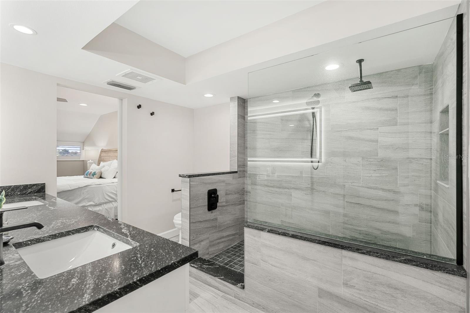 PINNACLE OF TIERRA VERDE - Residential