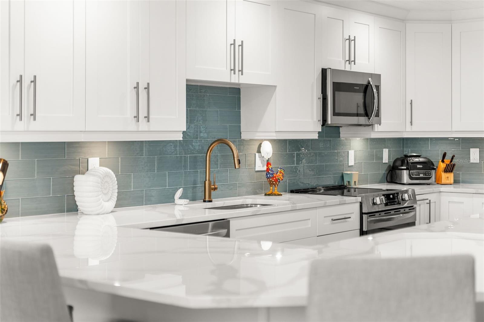 PINNACLE OF TIERRA VERDE - Residential