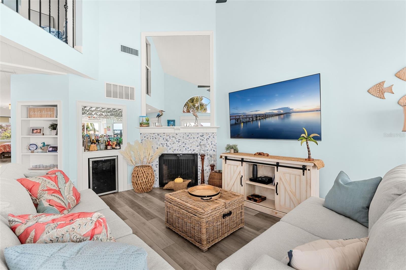 PINNACLE OF TIERRA VERDE - Residential