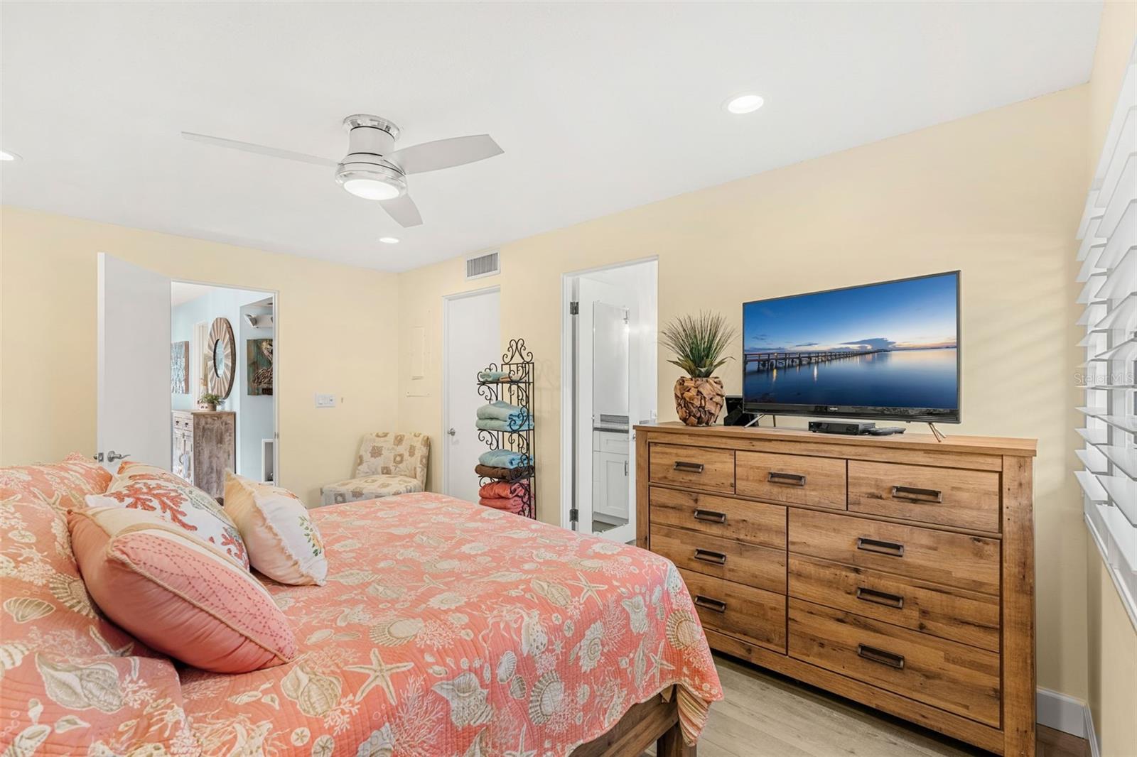 PINNACLE OF TIERRA VERDE - Residential