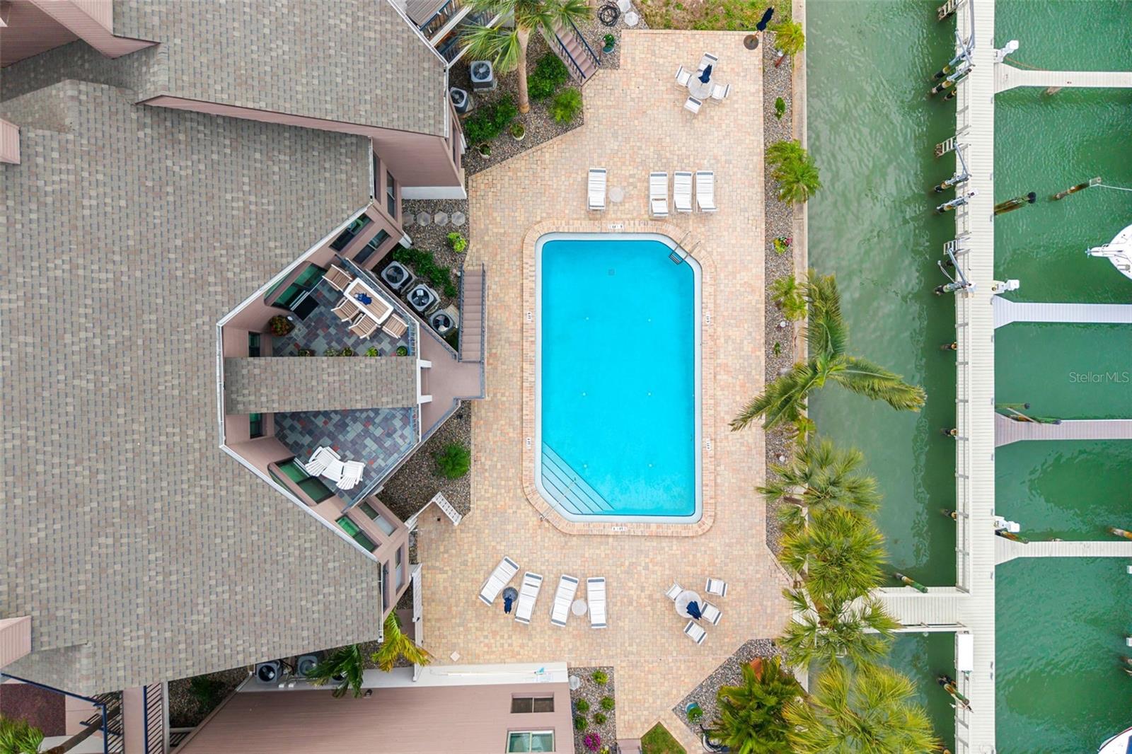 PINNACLE OF TIERRA VERDE - Residential