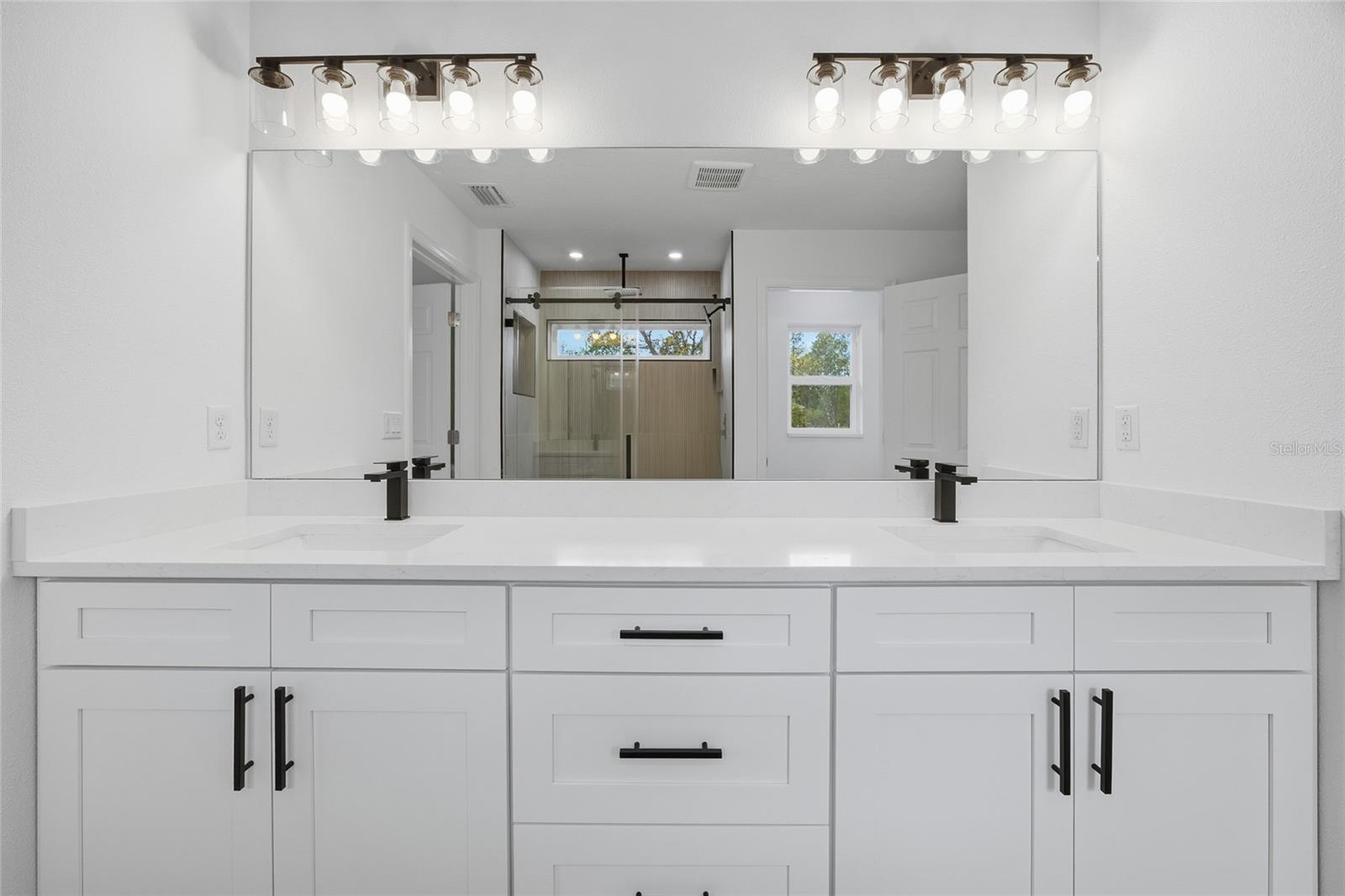 ROLLING HILLS UN 03 - Residential