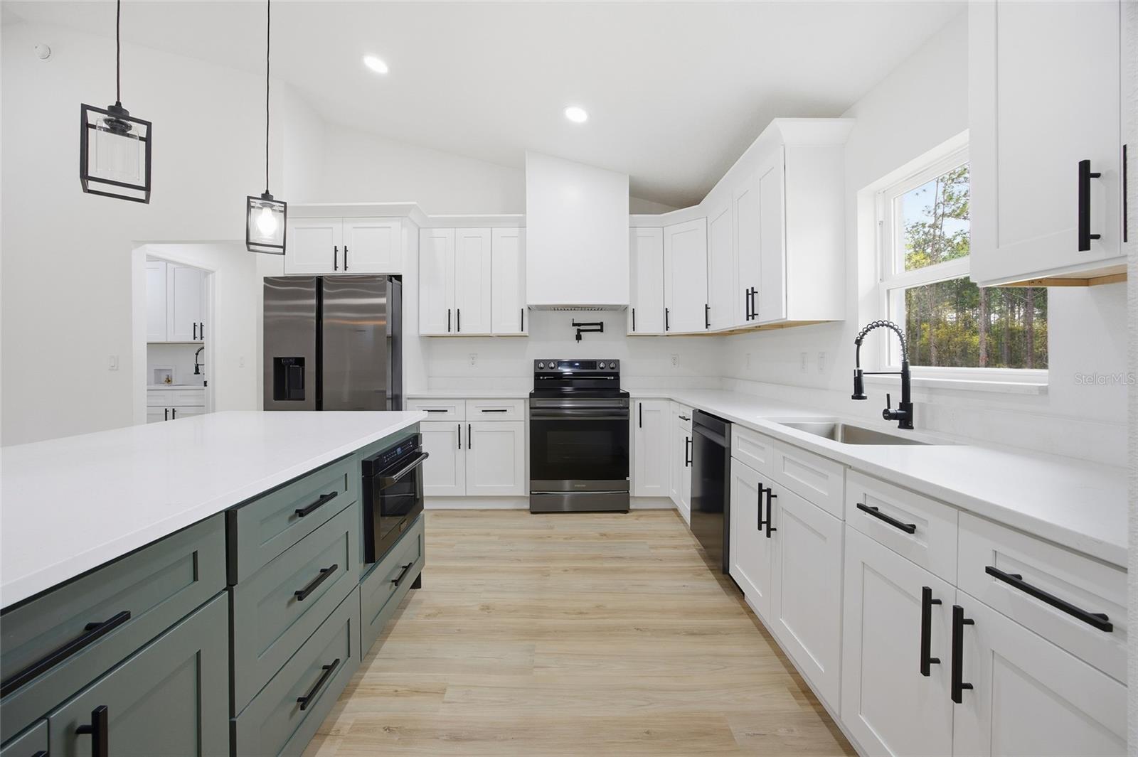 ROLLING HILLS UN 03 - Residential