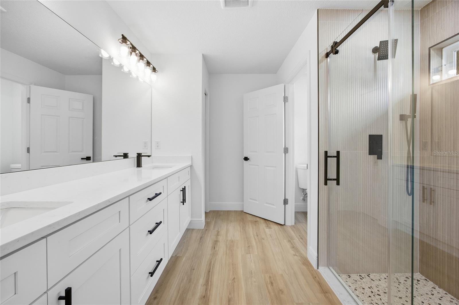 ROLLING HILLS UN 03 - Residential