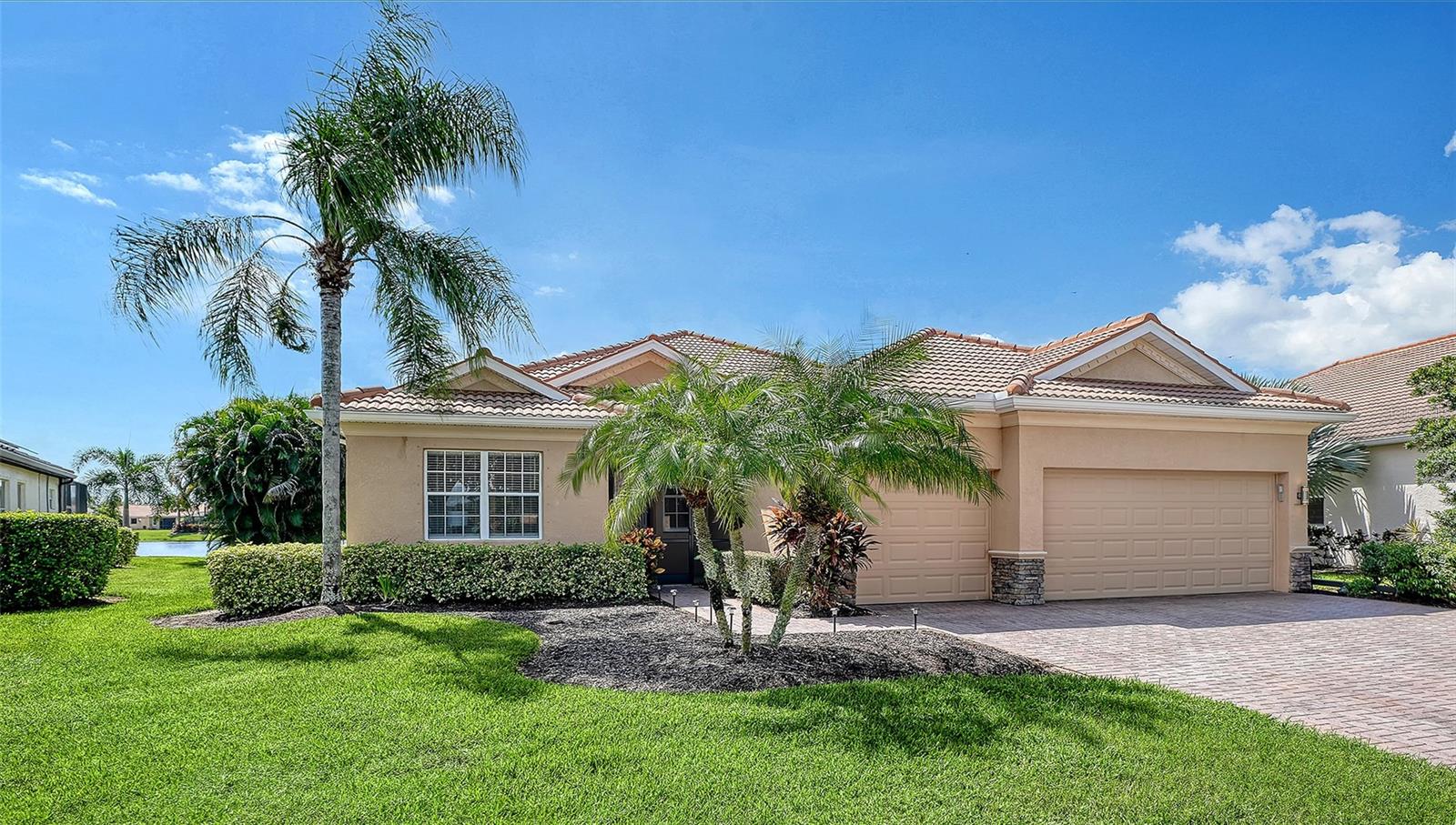 415 GRAND PRESERVE COVE