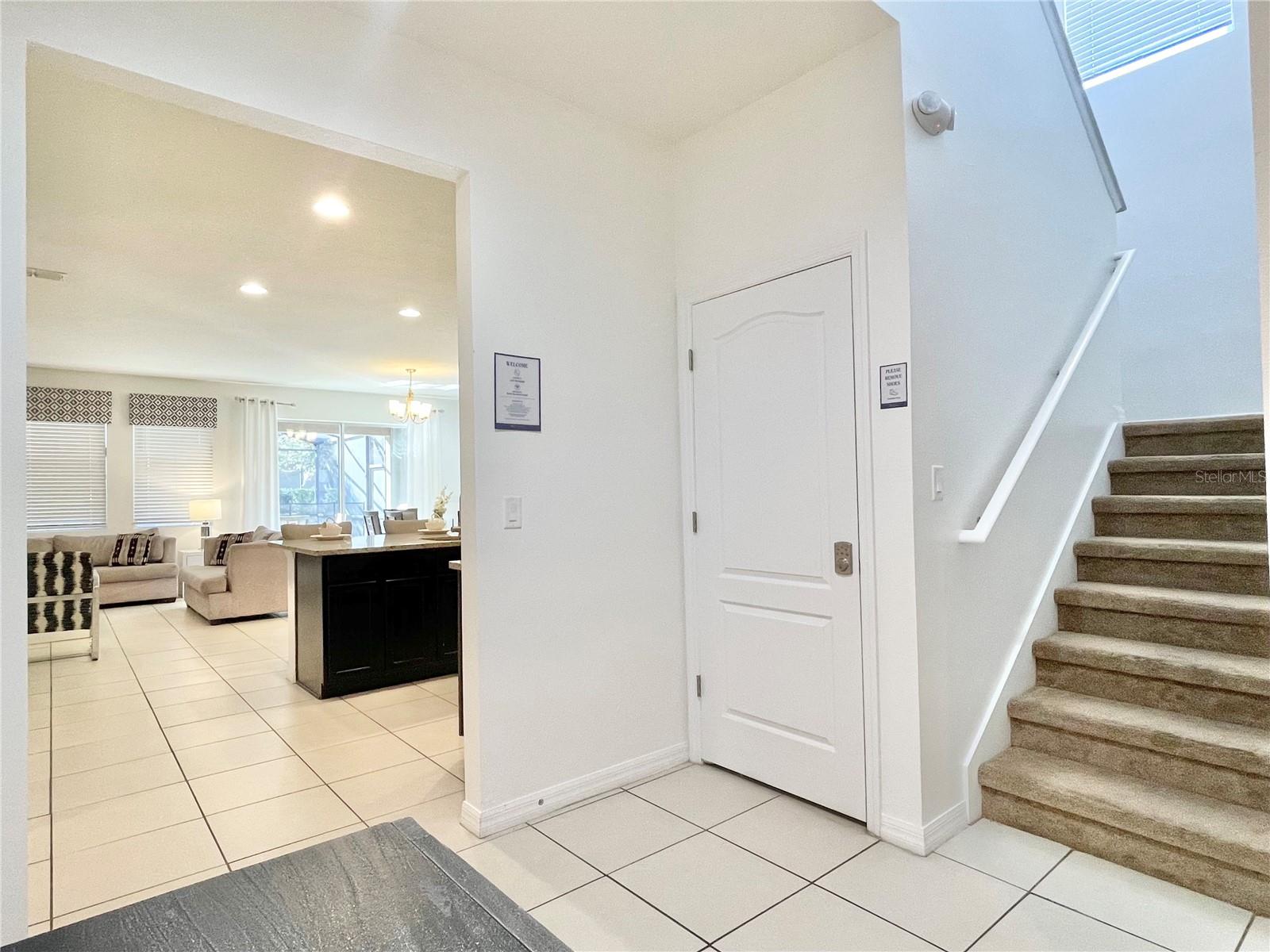 6049 BROAD OAK DRIVE