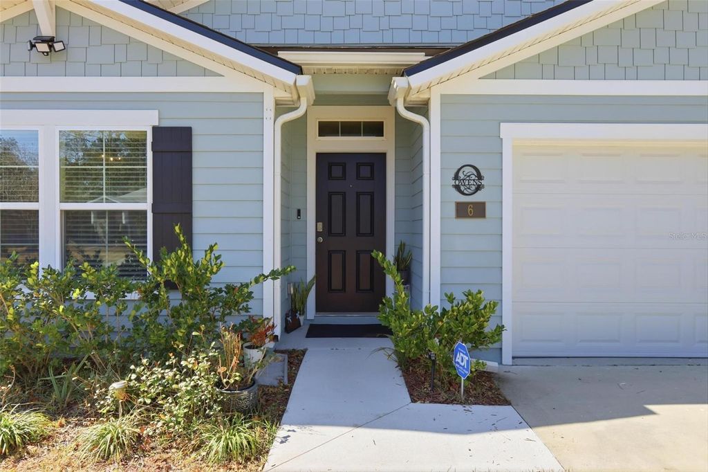 Photo of 6 Pinetree Drive, Palm Coast, FL 32164 (MLS # V4947210)