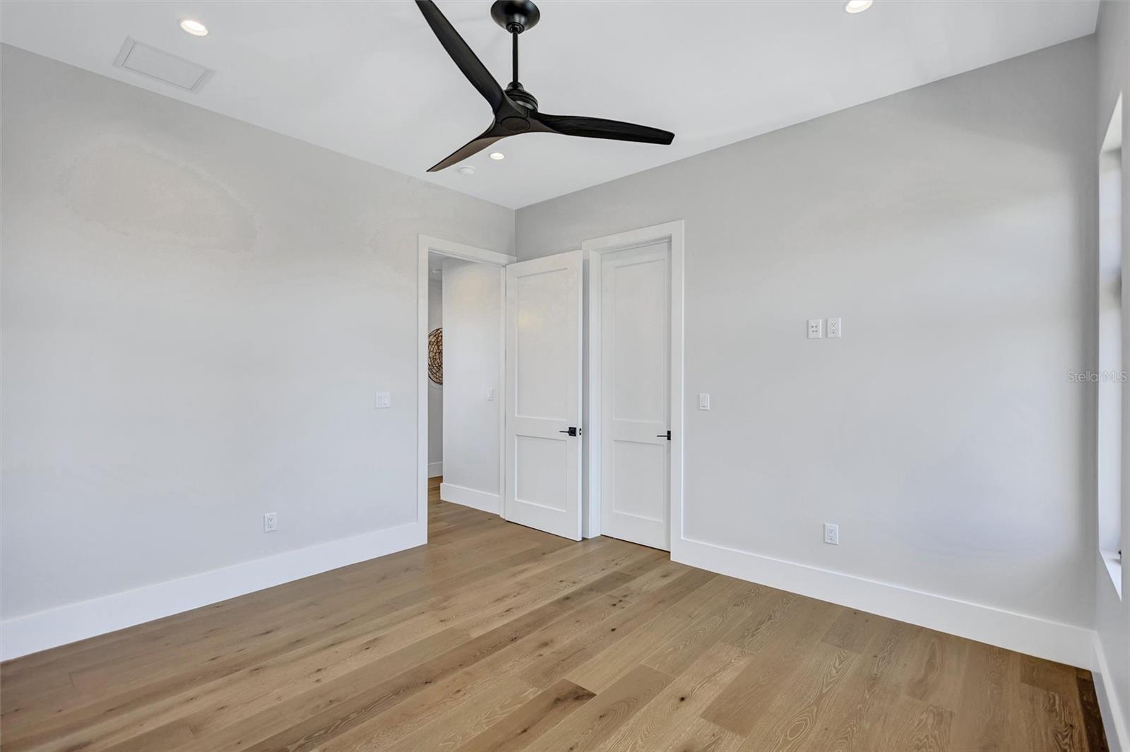 JOHN HORRELL - Residential