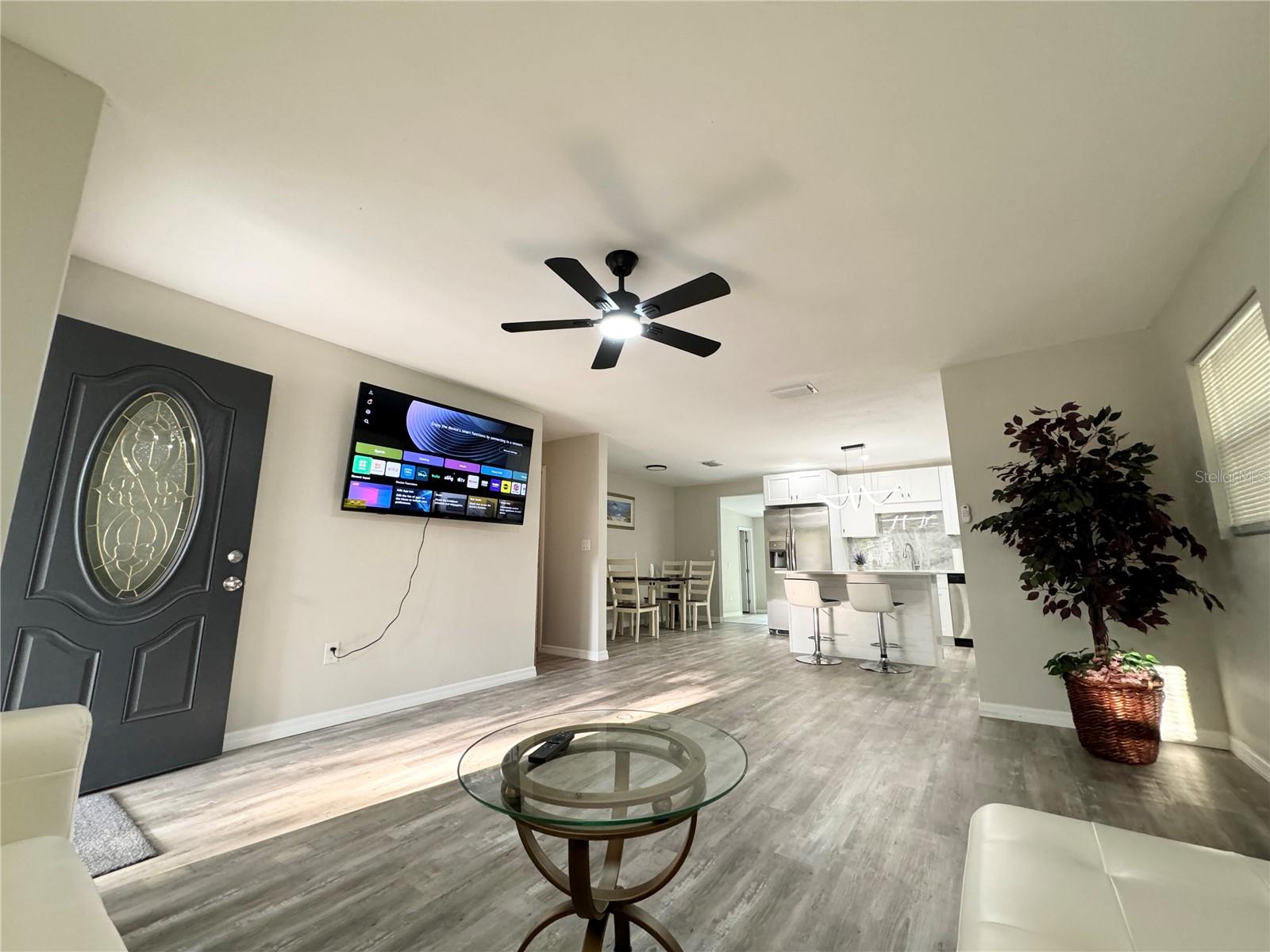 SPRINGFIELD SUB 2 - Residential Lease