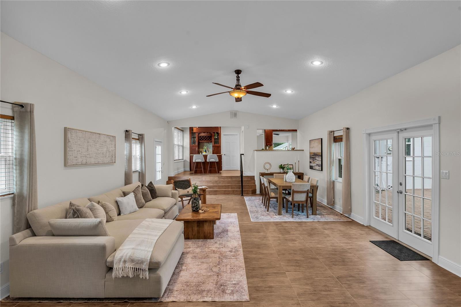 BONITA PARK - Residential