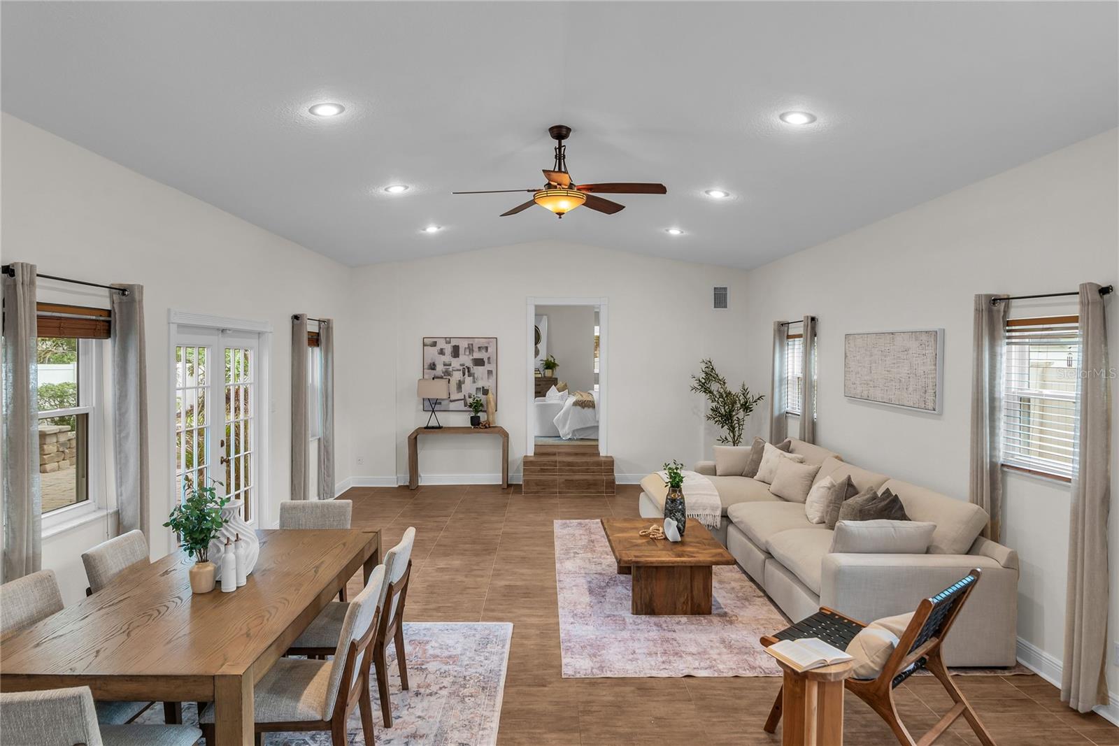 BONITA PARK - Residential