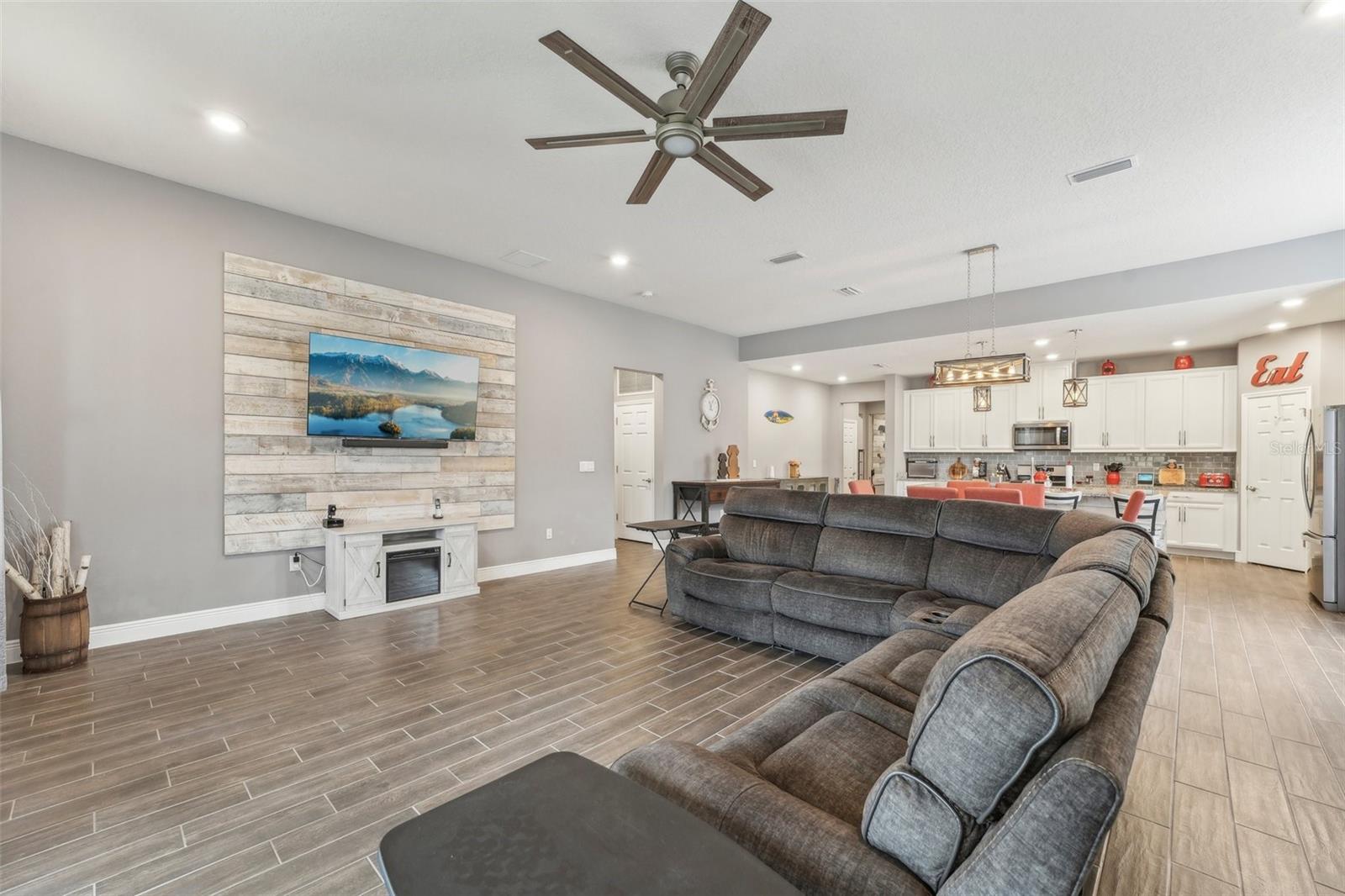 WATERSET PH 4A SOUTH - Residential Lease