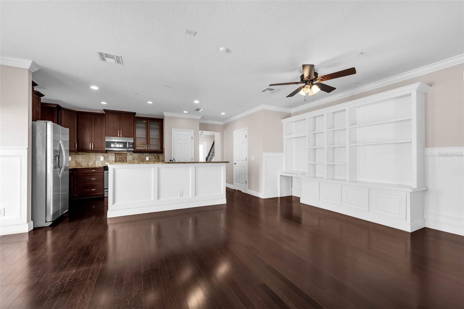 BALDWIN PARK - Residential