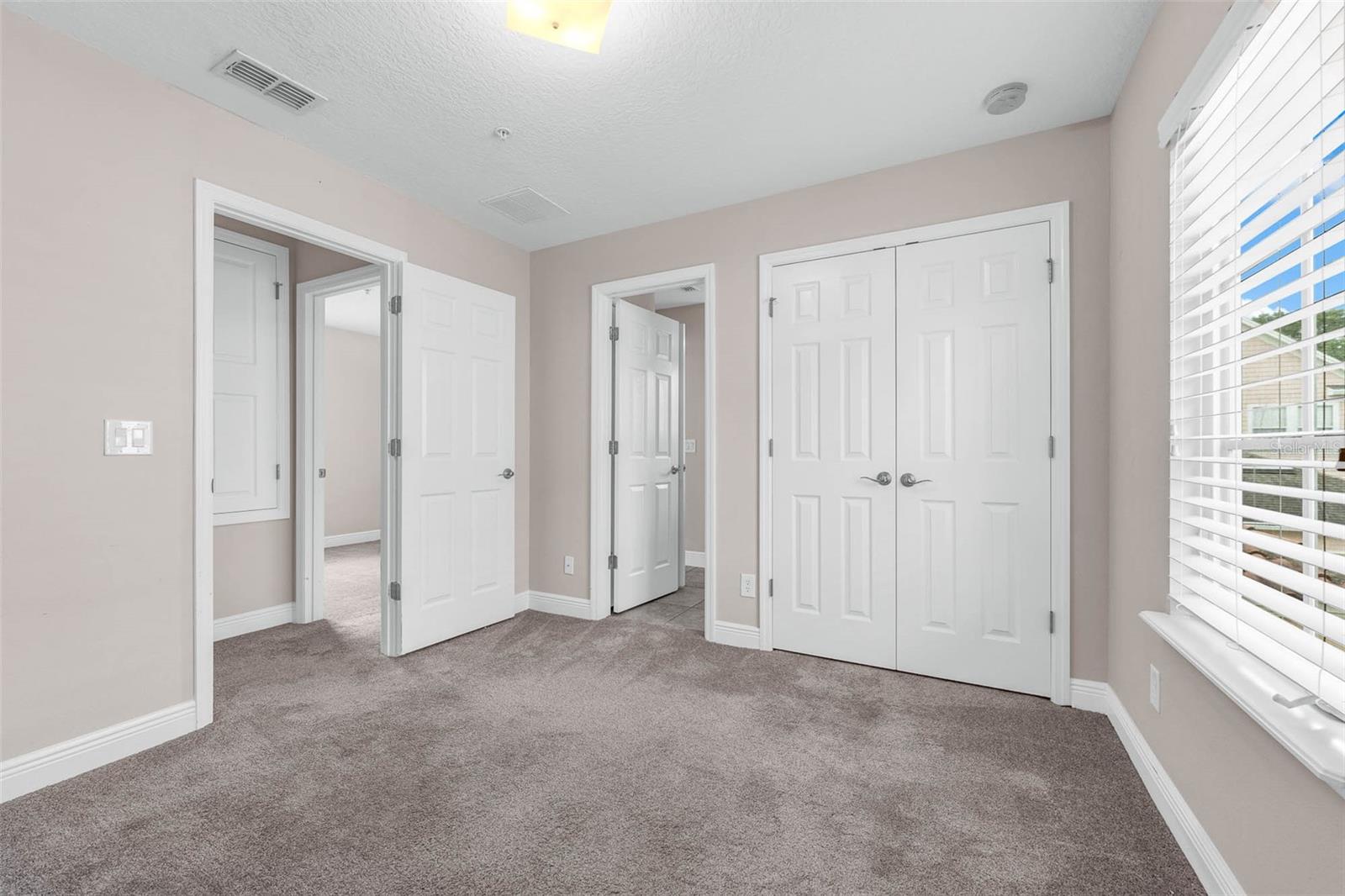BALDWIN PARK - Residential