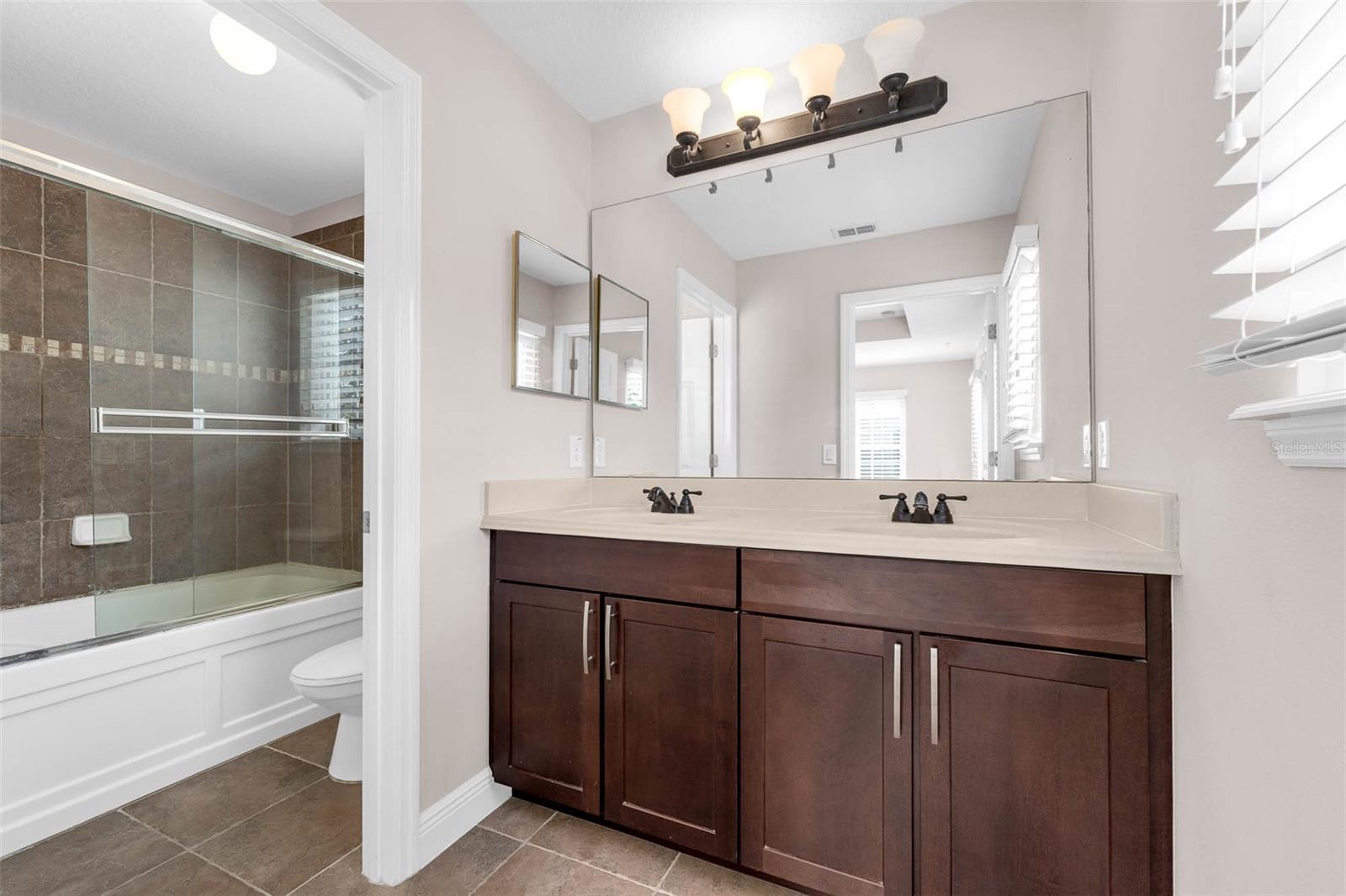 BALDWIN PARK - Residential
