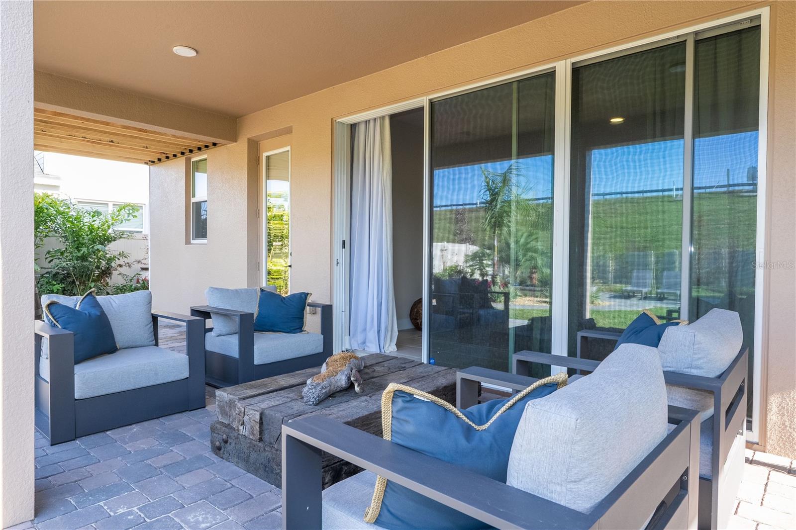 EMERSON POINTE-APOPKA - Residential