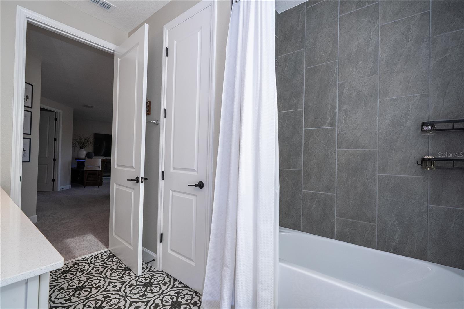 EMERSON POINTE-APOPKA - Residential