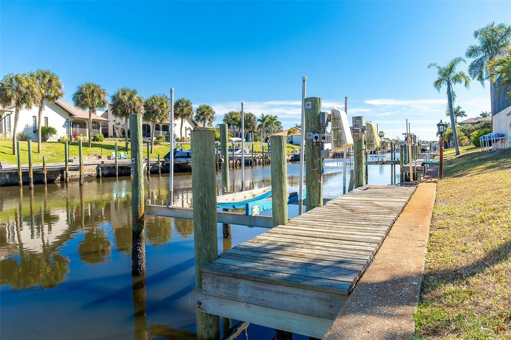 Photo of 373 Ardenwood Drive, Englewood, FL 34223 (MLS # D6145732)