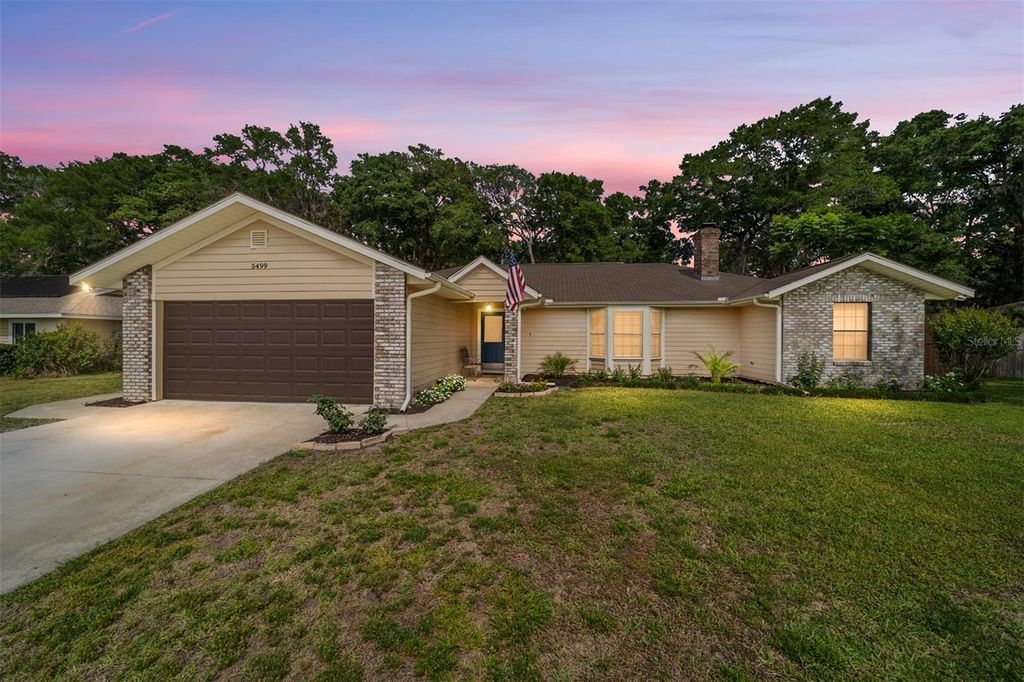 Photo of 5499 SE 44th Avenue, Ocala, FL 34480 (MLS # OM723286)