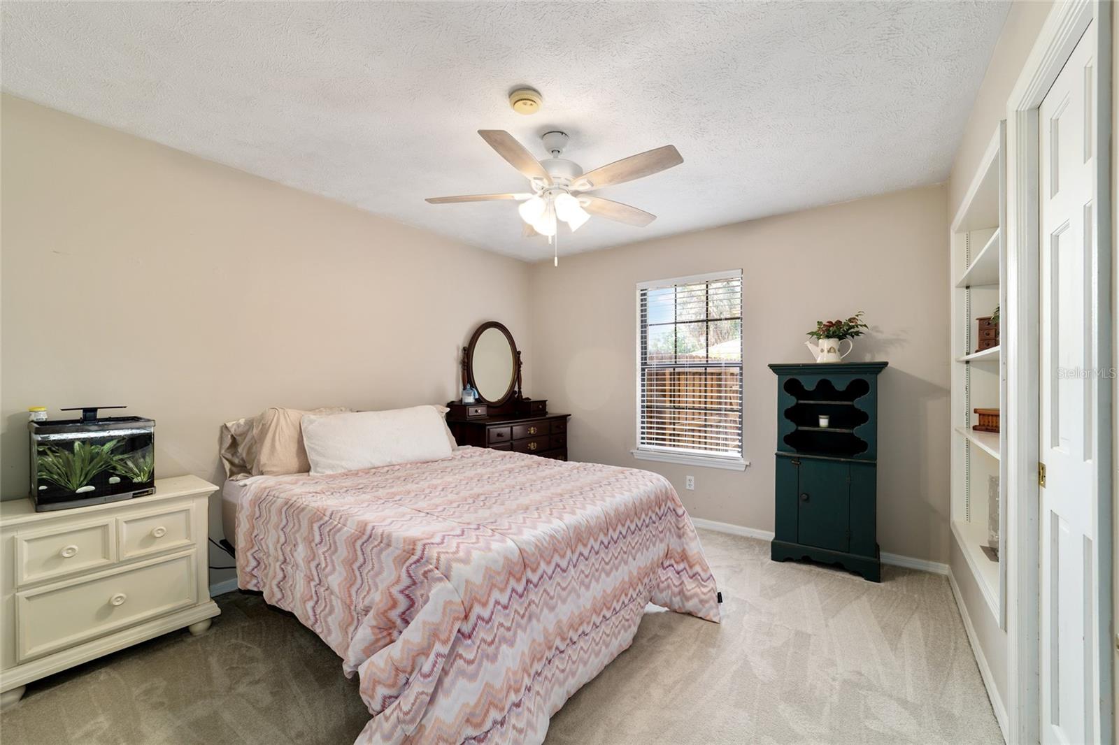 COUNTRY ESTATE - Residential