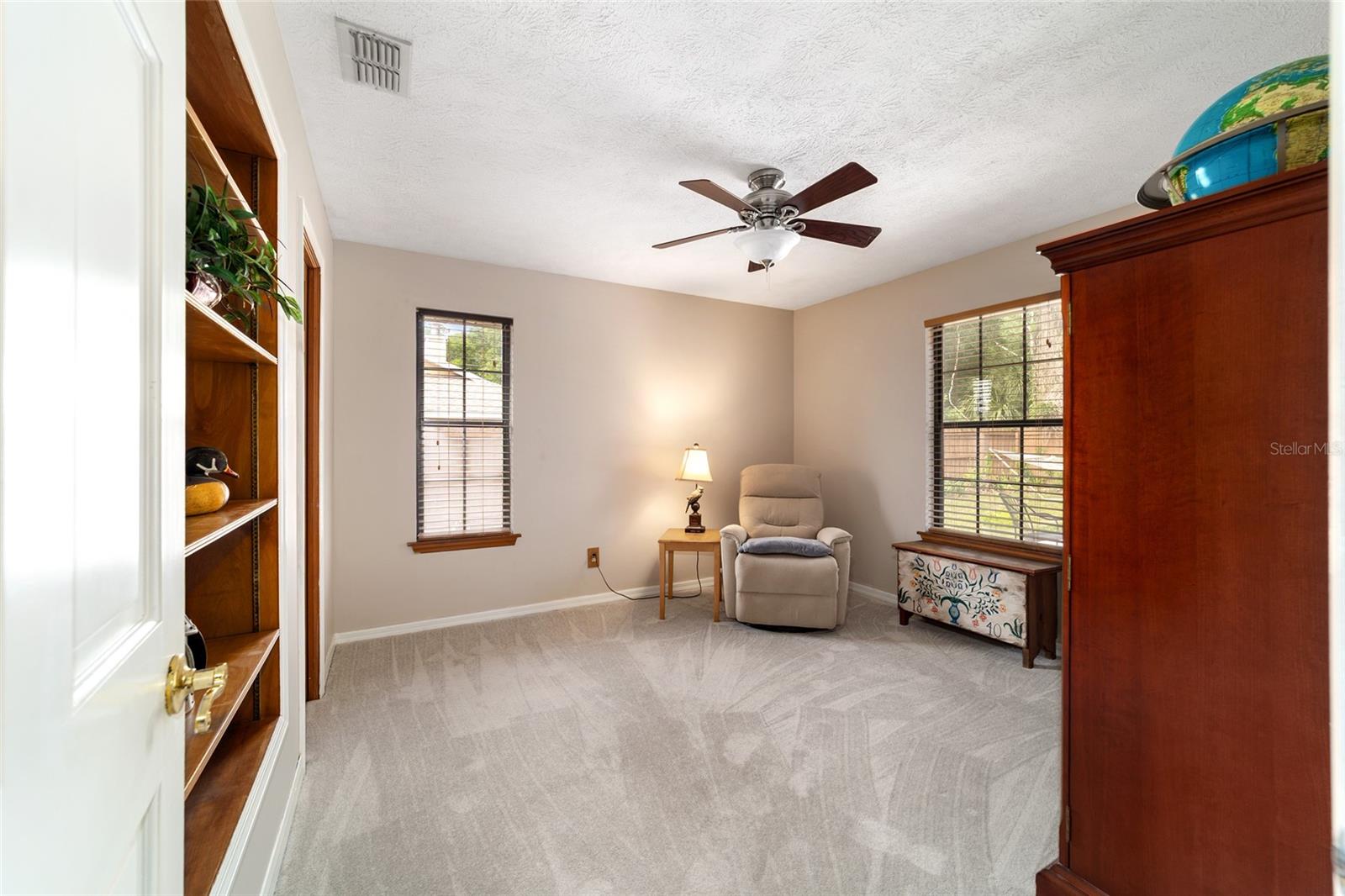 COUNTRY ESTATE - Residential