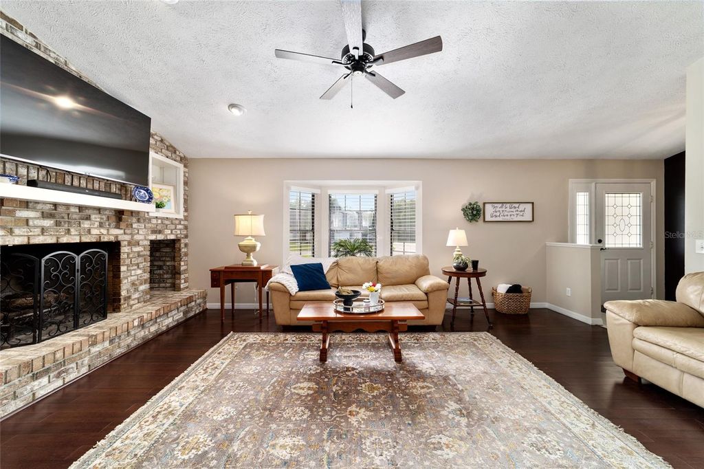 Photo of 5499 SE 44th Avenue, Ocala, FL 34480 (MLS # OM723286)