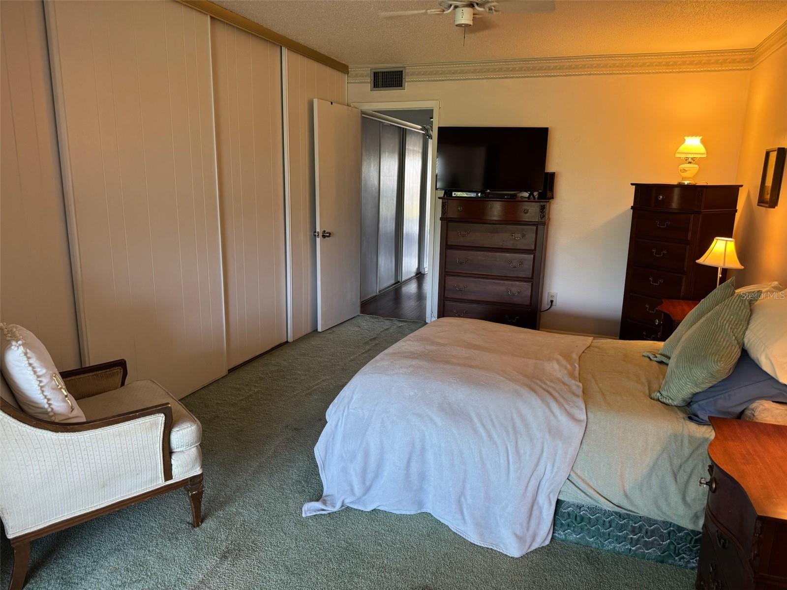 WILLOW LAKE BLDG 5 CONDO - Residential Lease