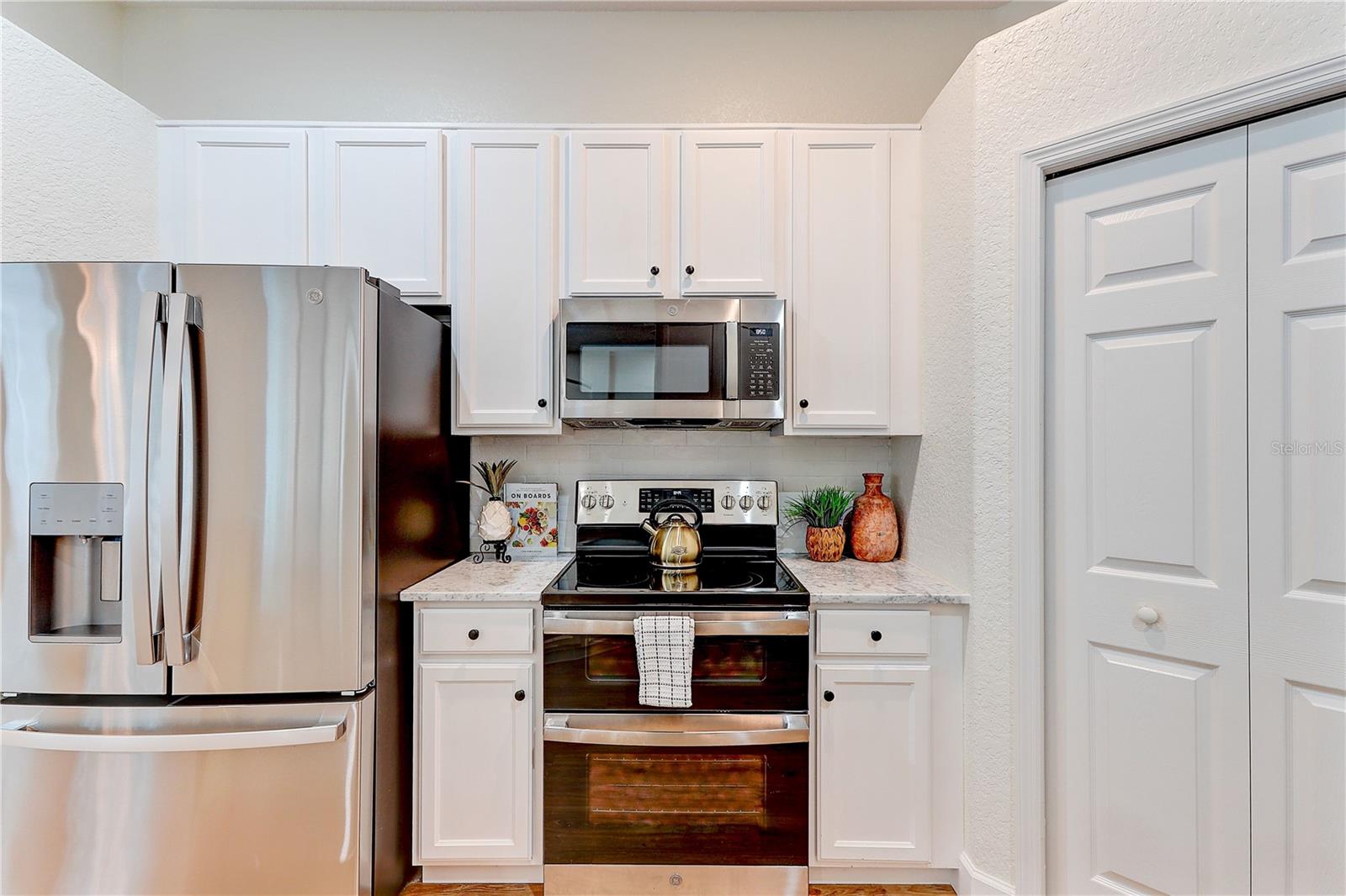 HICKORY LAKES PH 1 - Residential