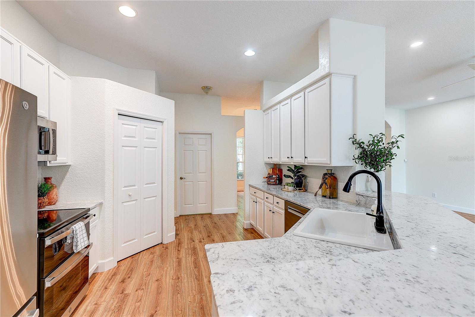 HICKORY LAKES PH 1 - Residential