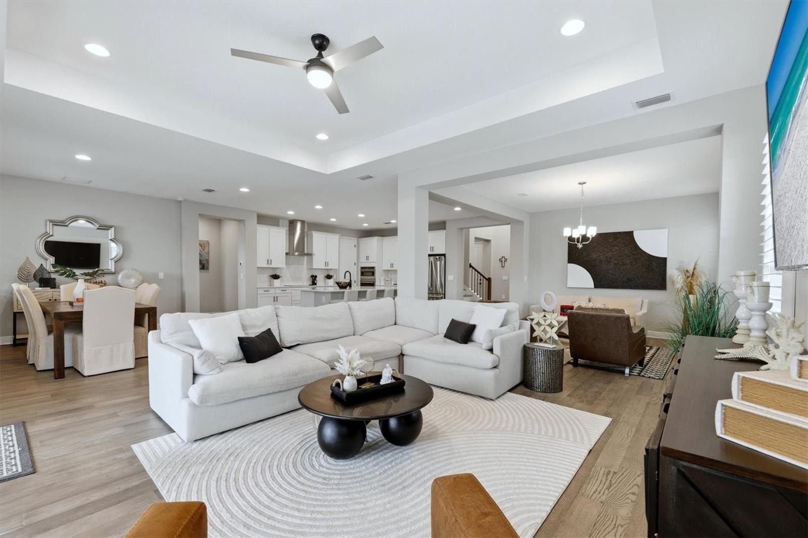 PROMENADE ESTATES PH II - Residential