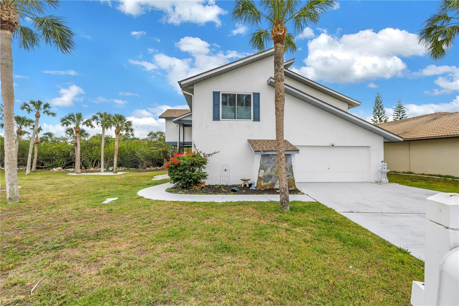 GULF HARBORS WOODLANDS - Residential
