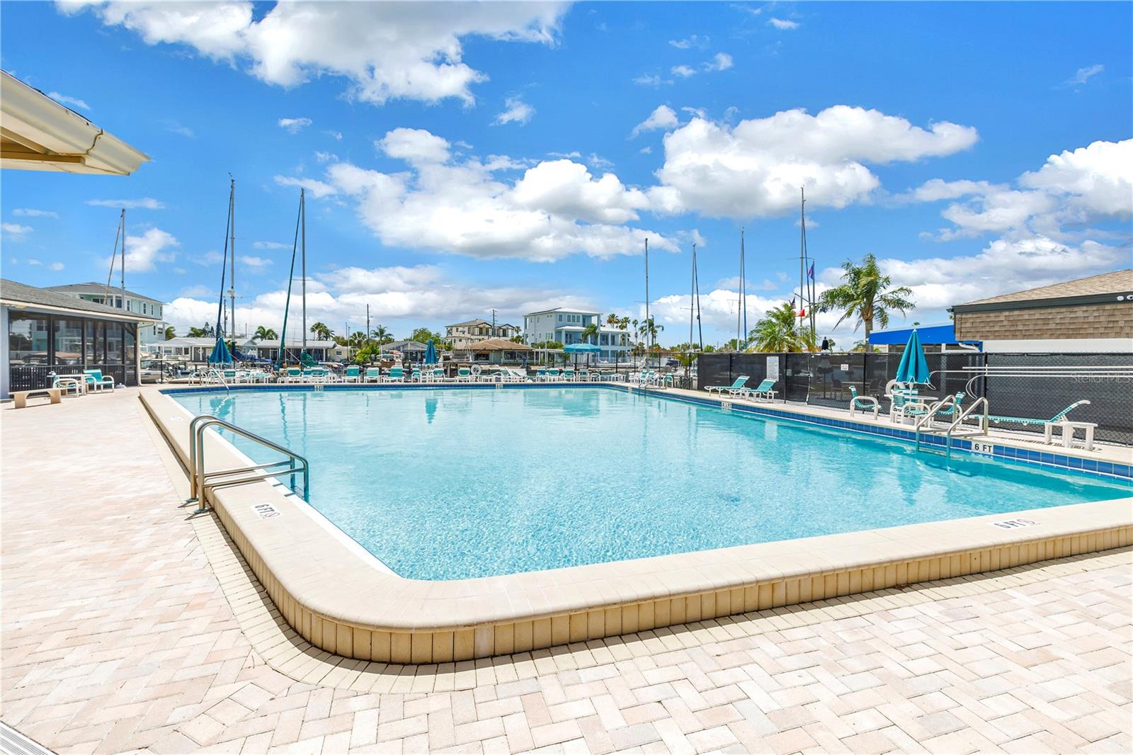GULF HARBORS WOODLANDS - Residential