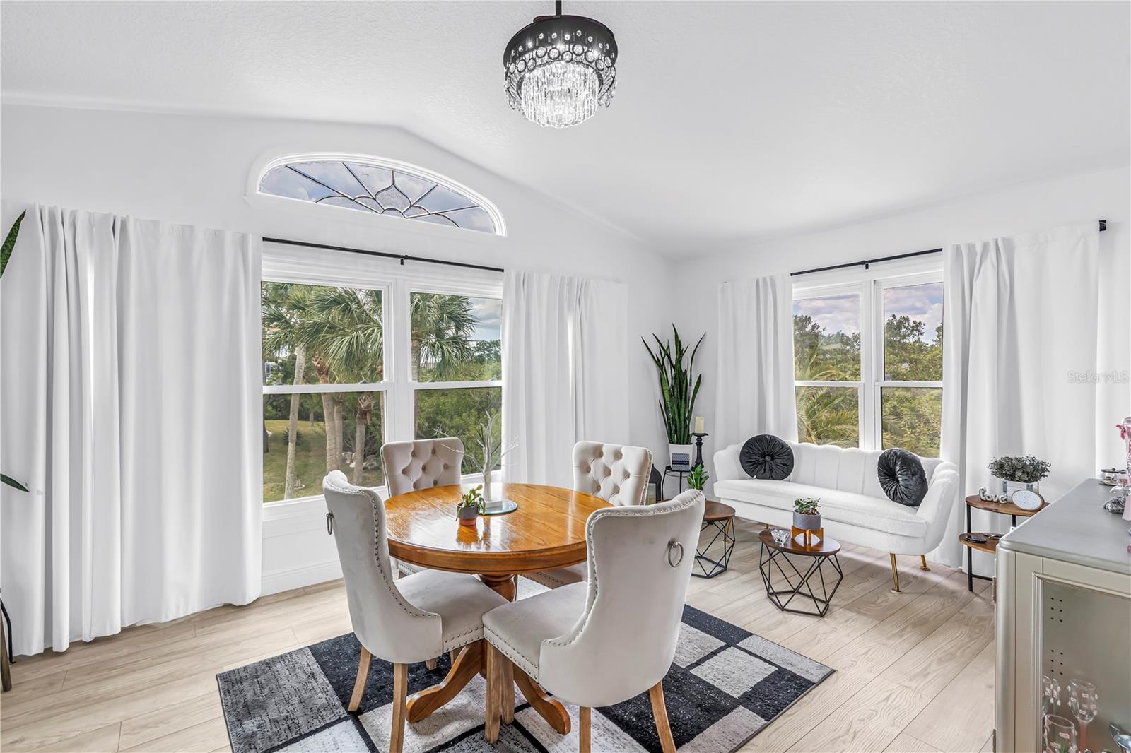 GULF HARBORS WOODLANDS - Residential