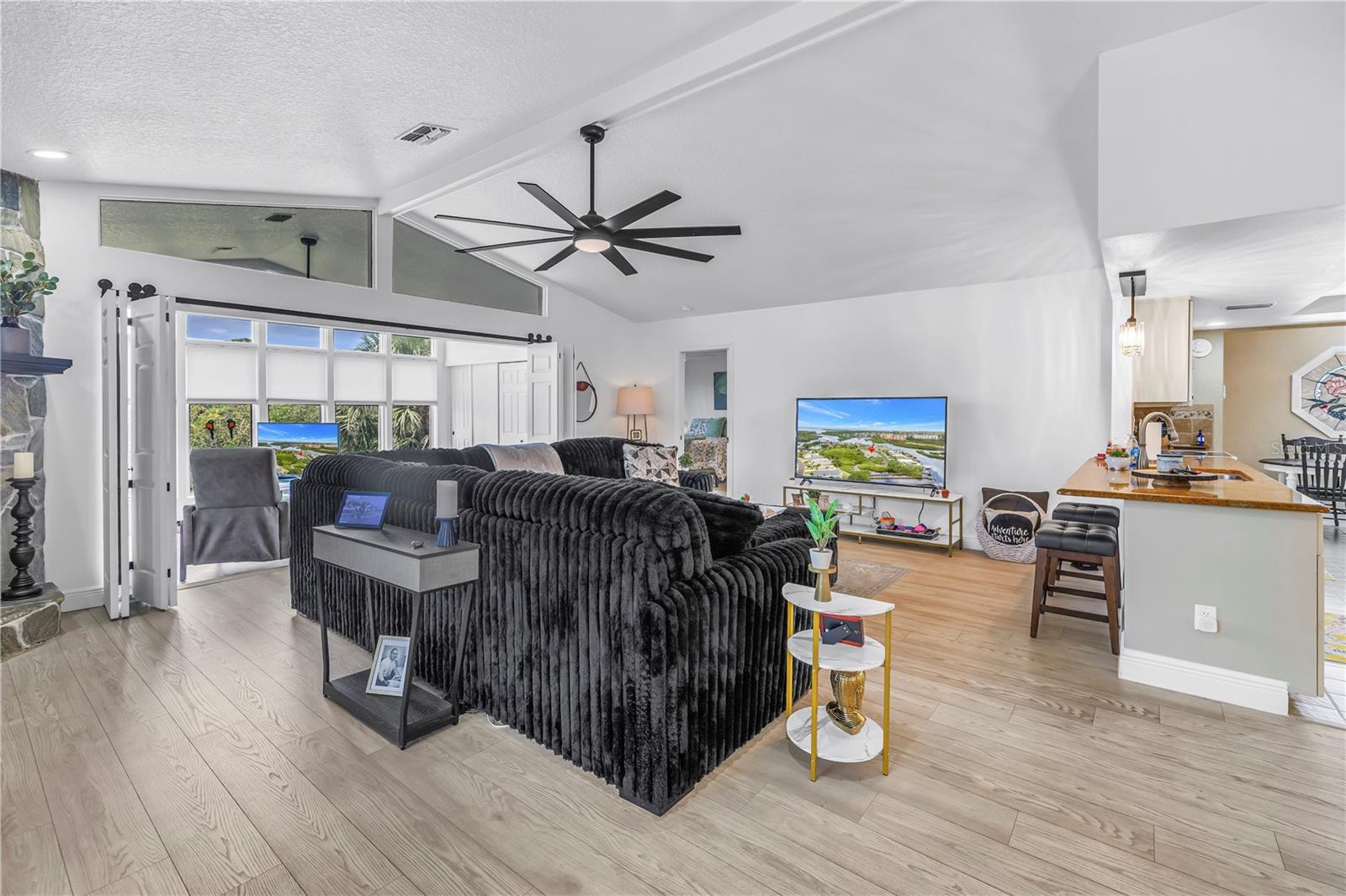 GULF HARBORS WOODLANDS - Residential